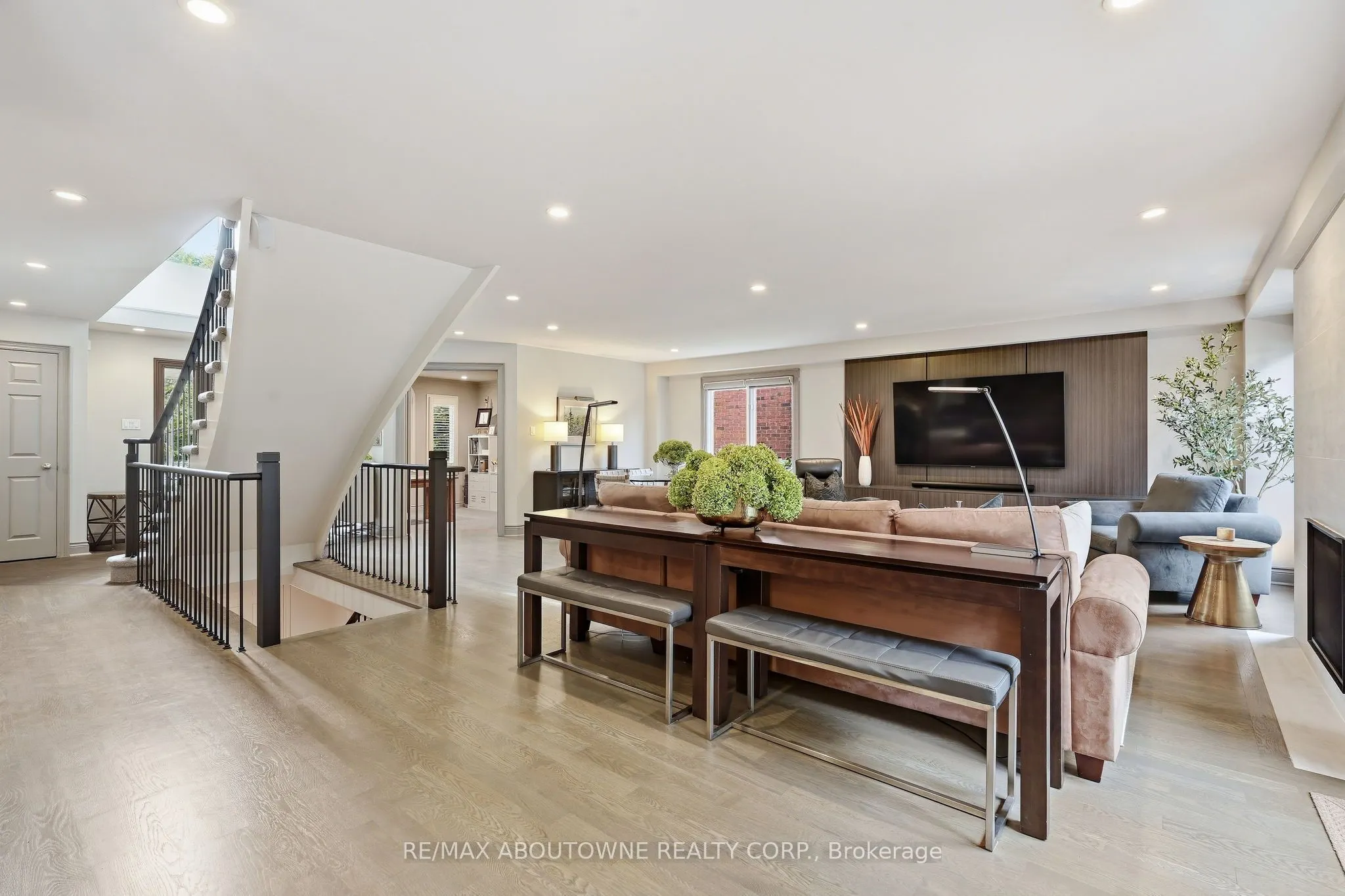 2747 Teak Crescent