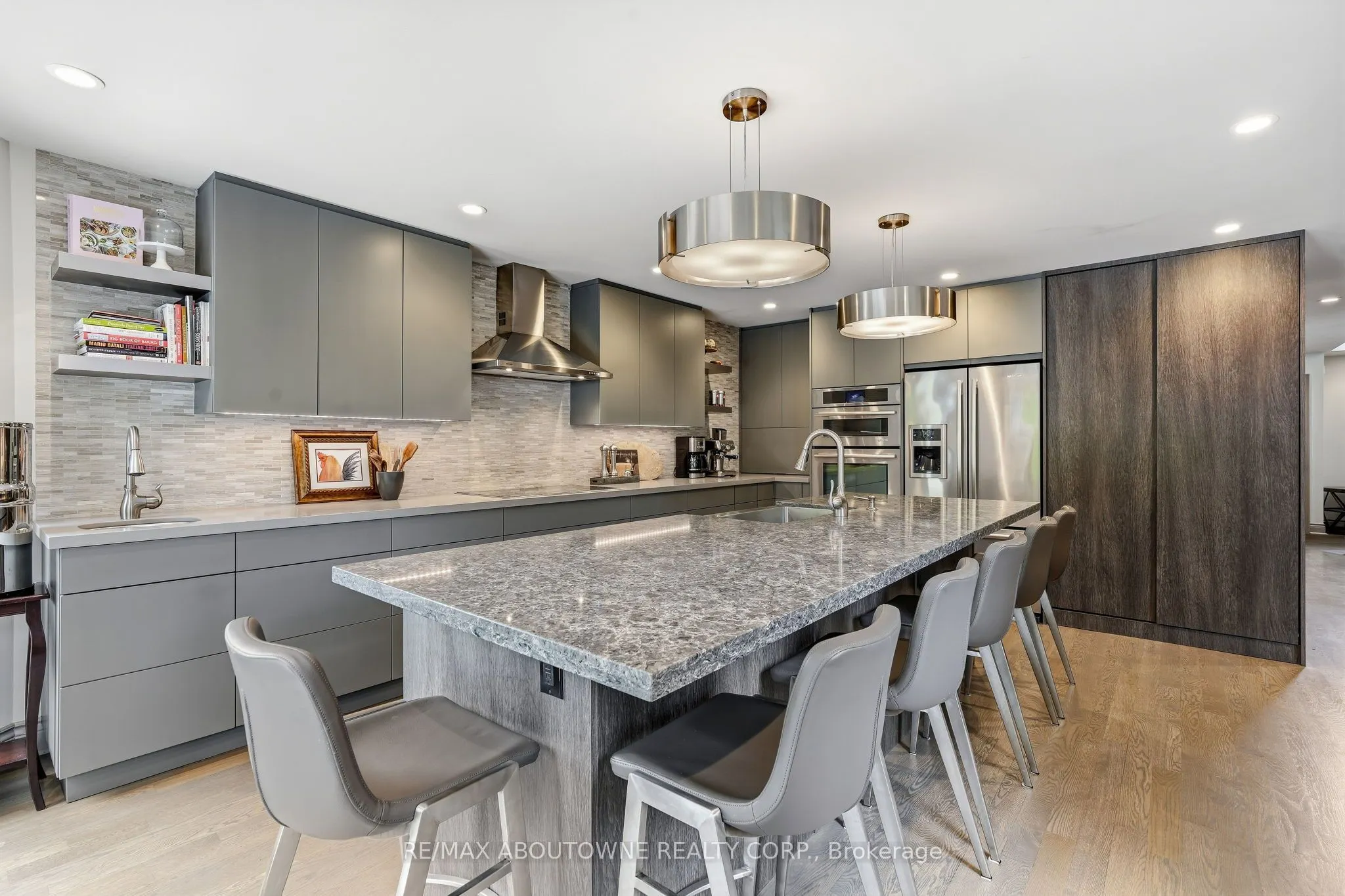 2747 Teak Crescent