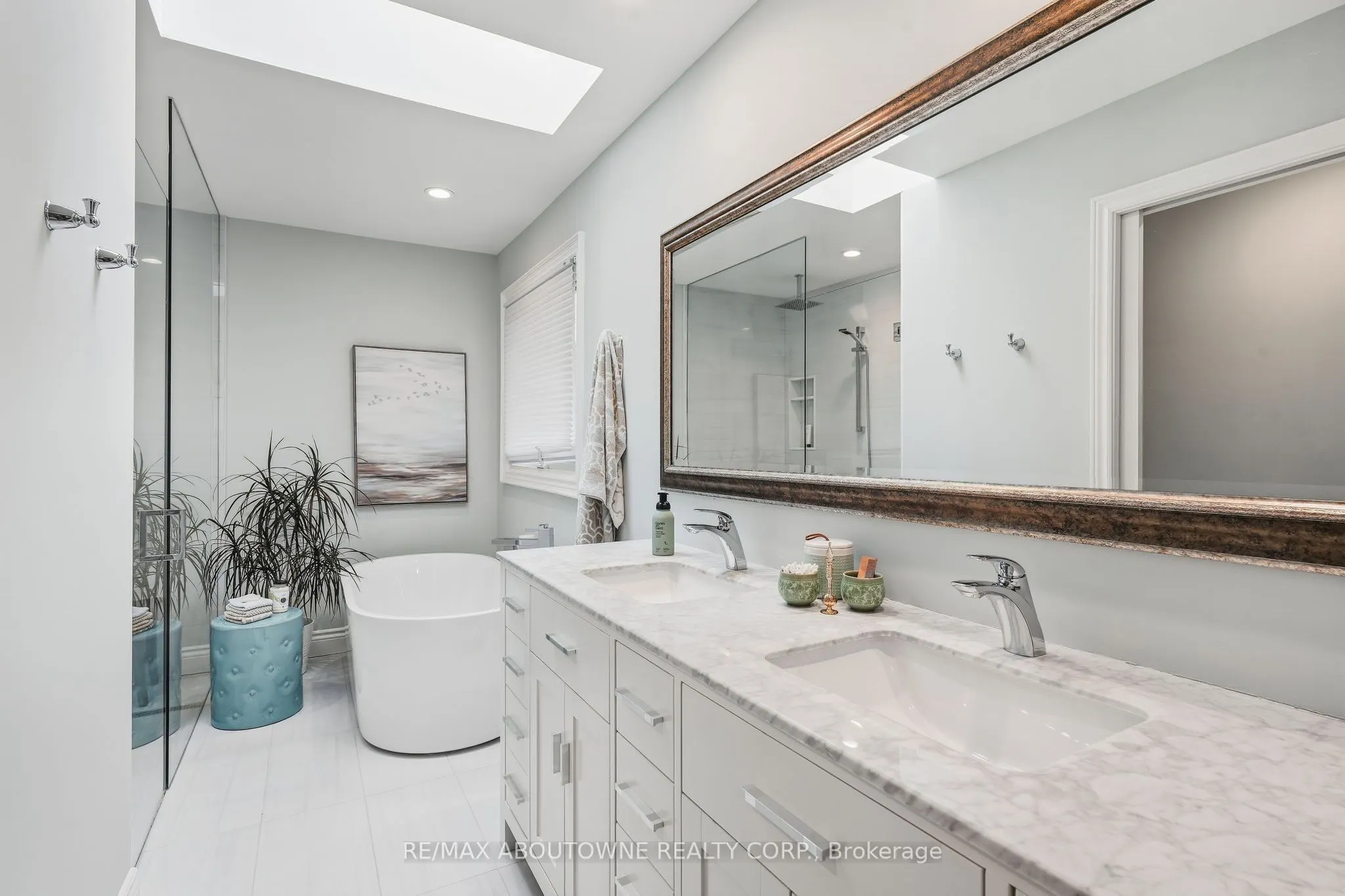 2747 Teak Crescent