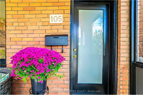 105 Earlscourt Avenue