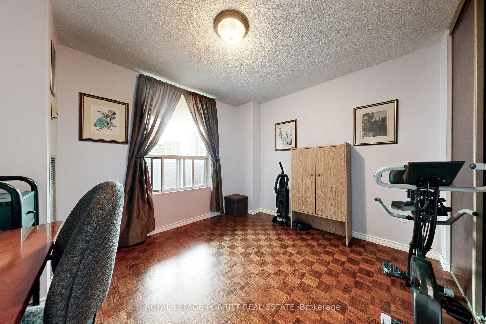 1535 Lakeshore Road E #201