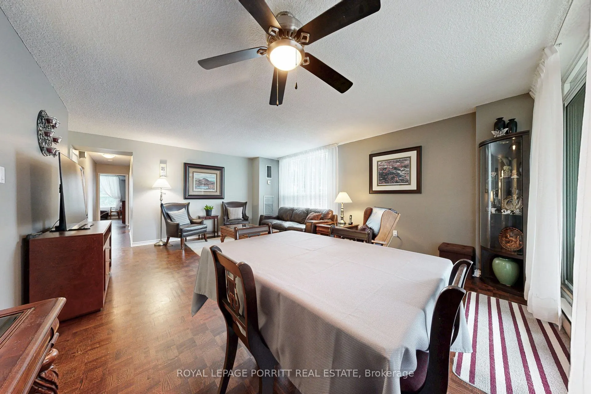 1535 Lakeshore Road E #201