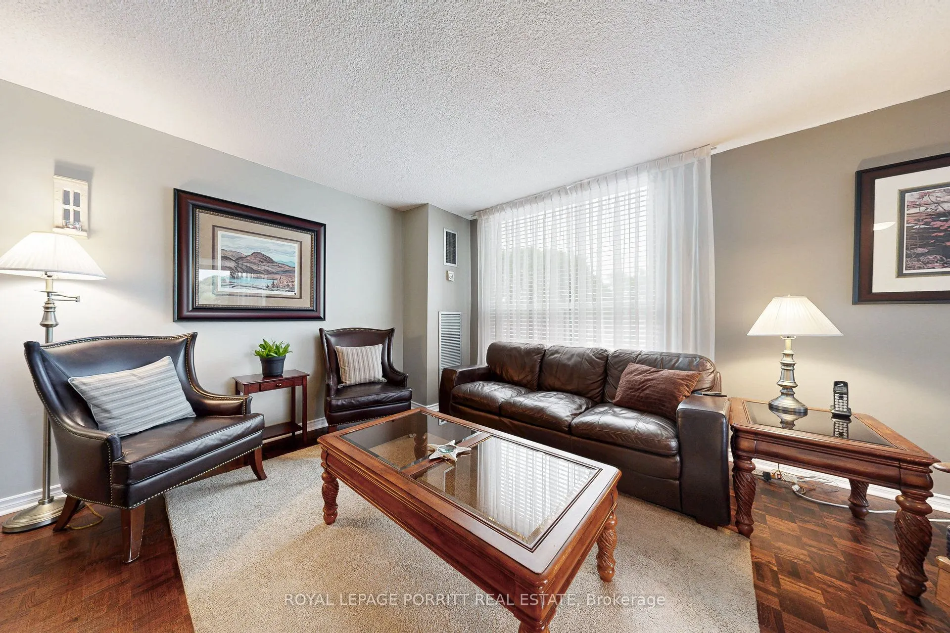 1535 Lakeshore Road E #201
