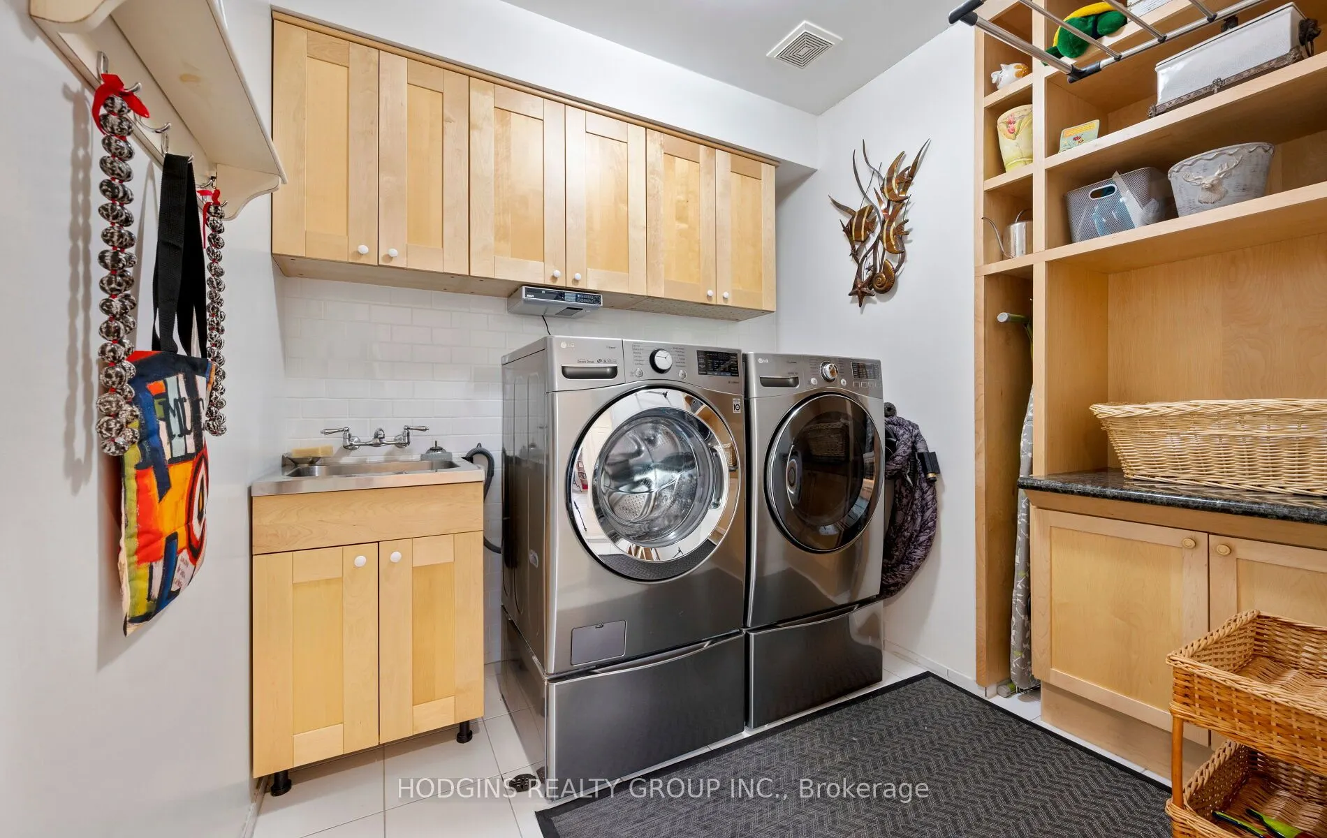 136 St Lawrence Drive #42
