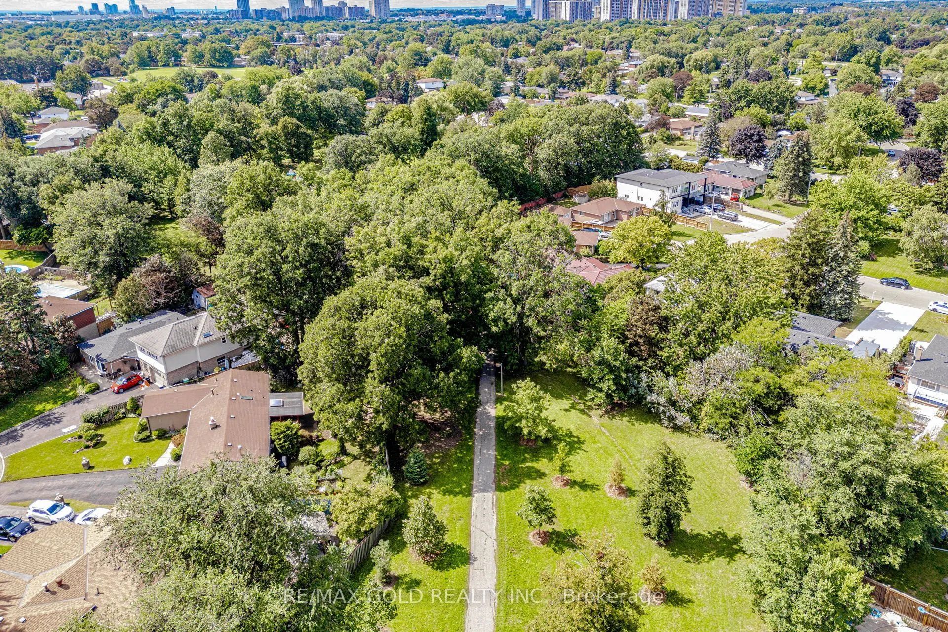 44 Deloraine Drive