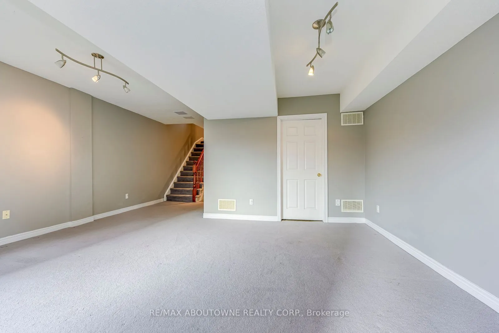 2280 Baronwood Drive #Unit 18
