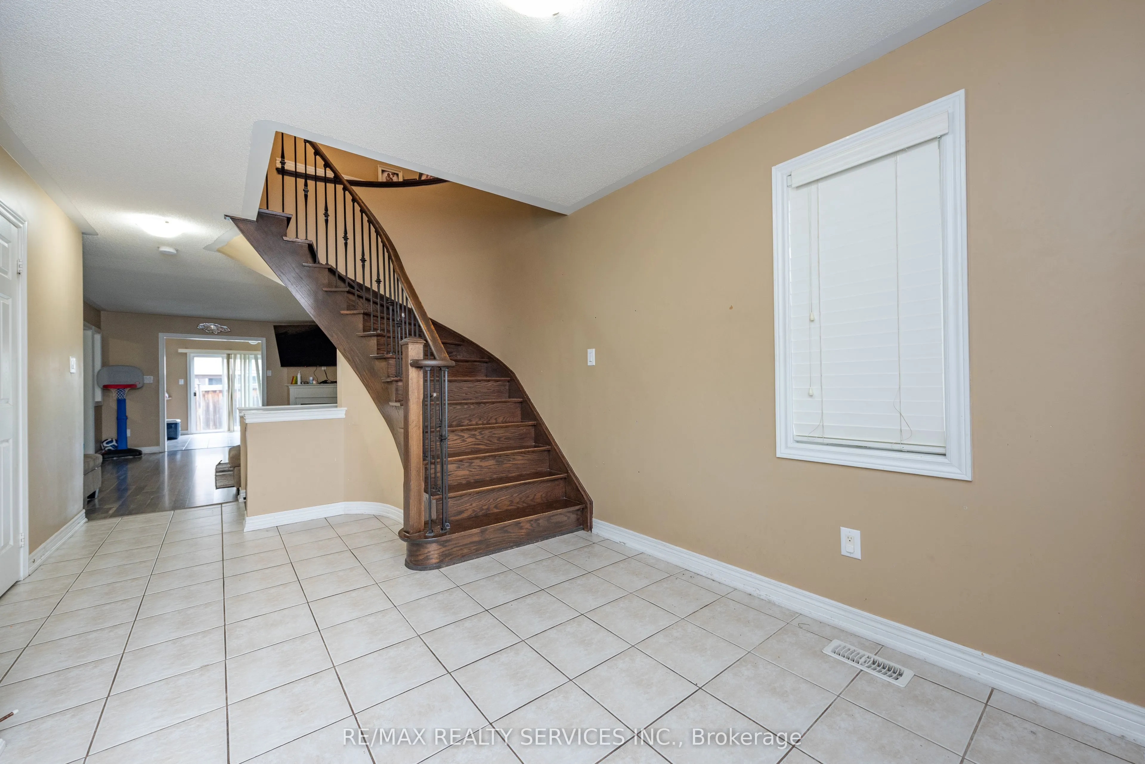 59 Beachville Circle