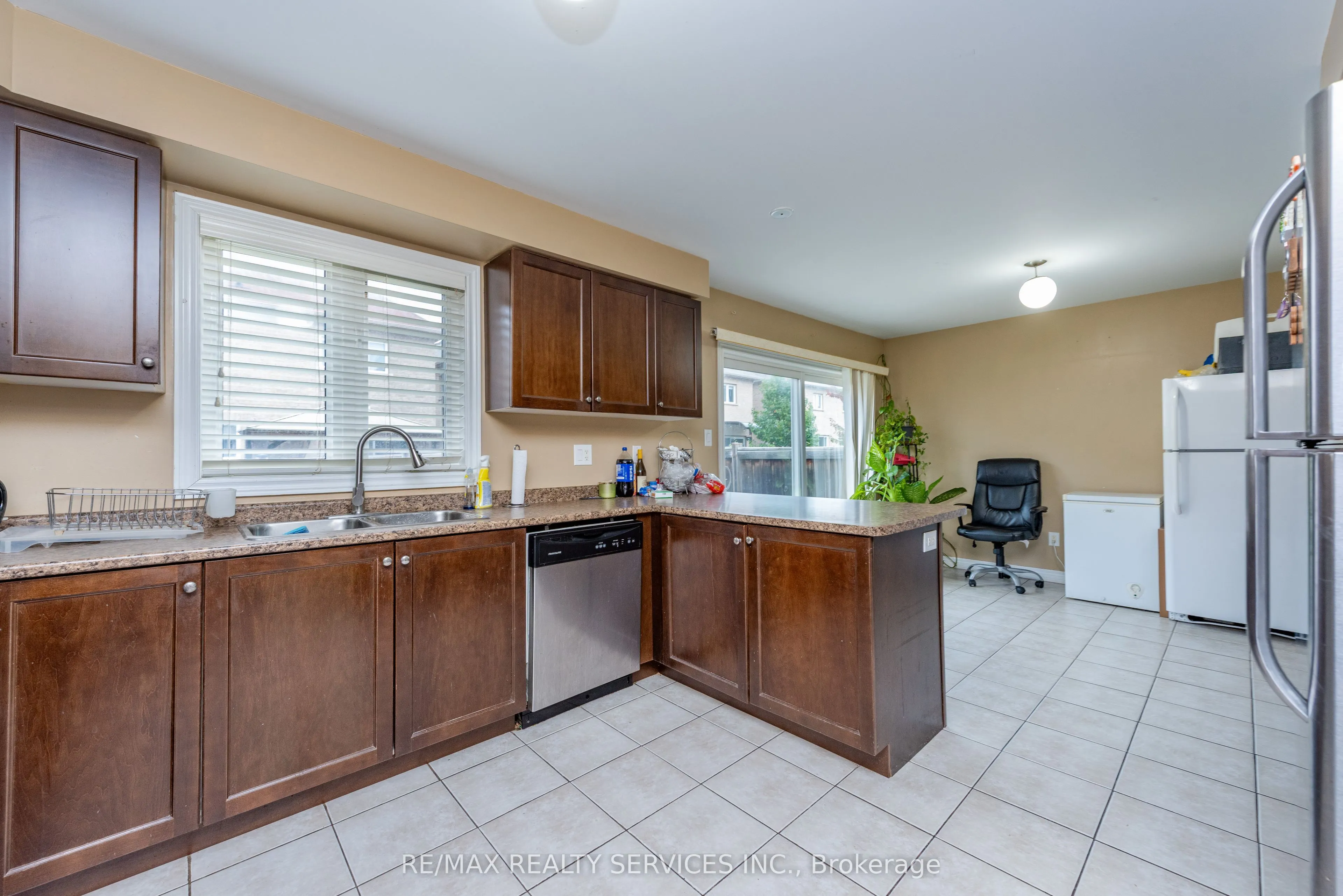 59 Beachville Circle