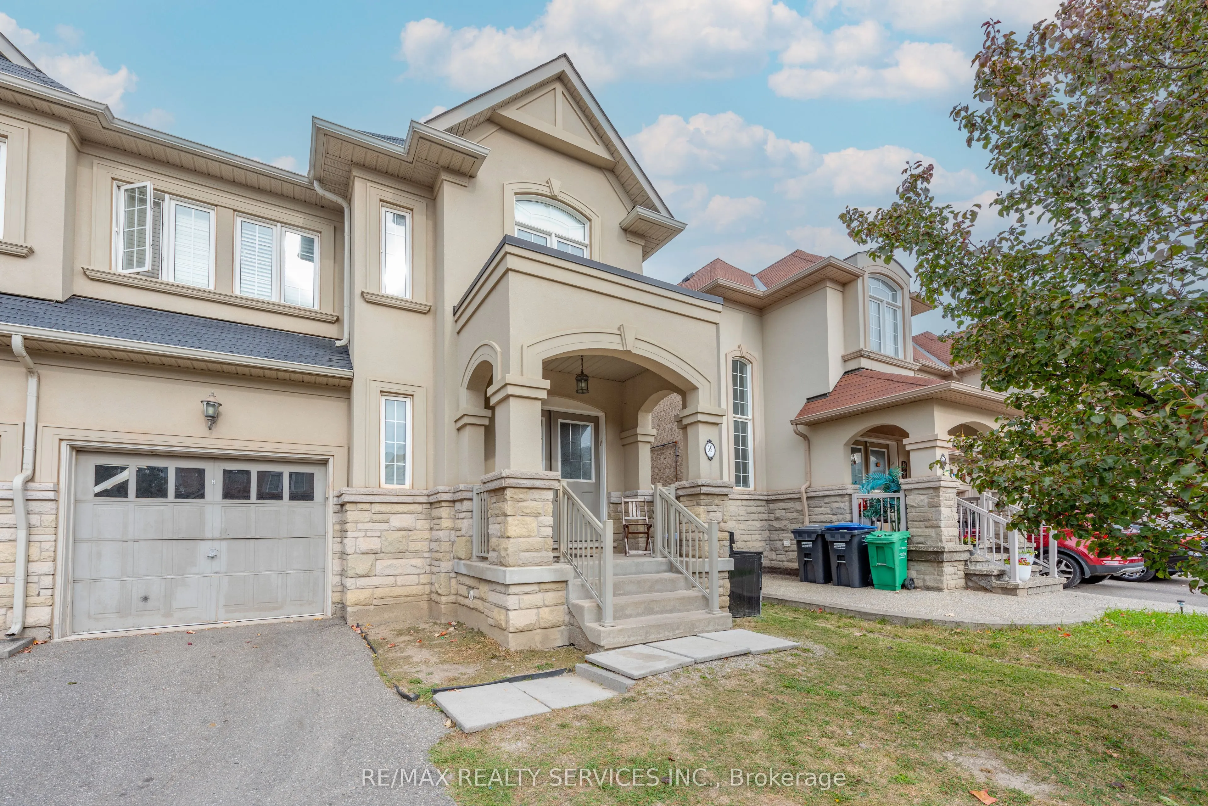59 Beachville Circle