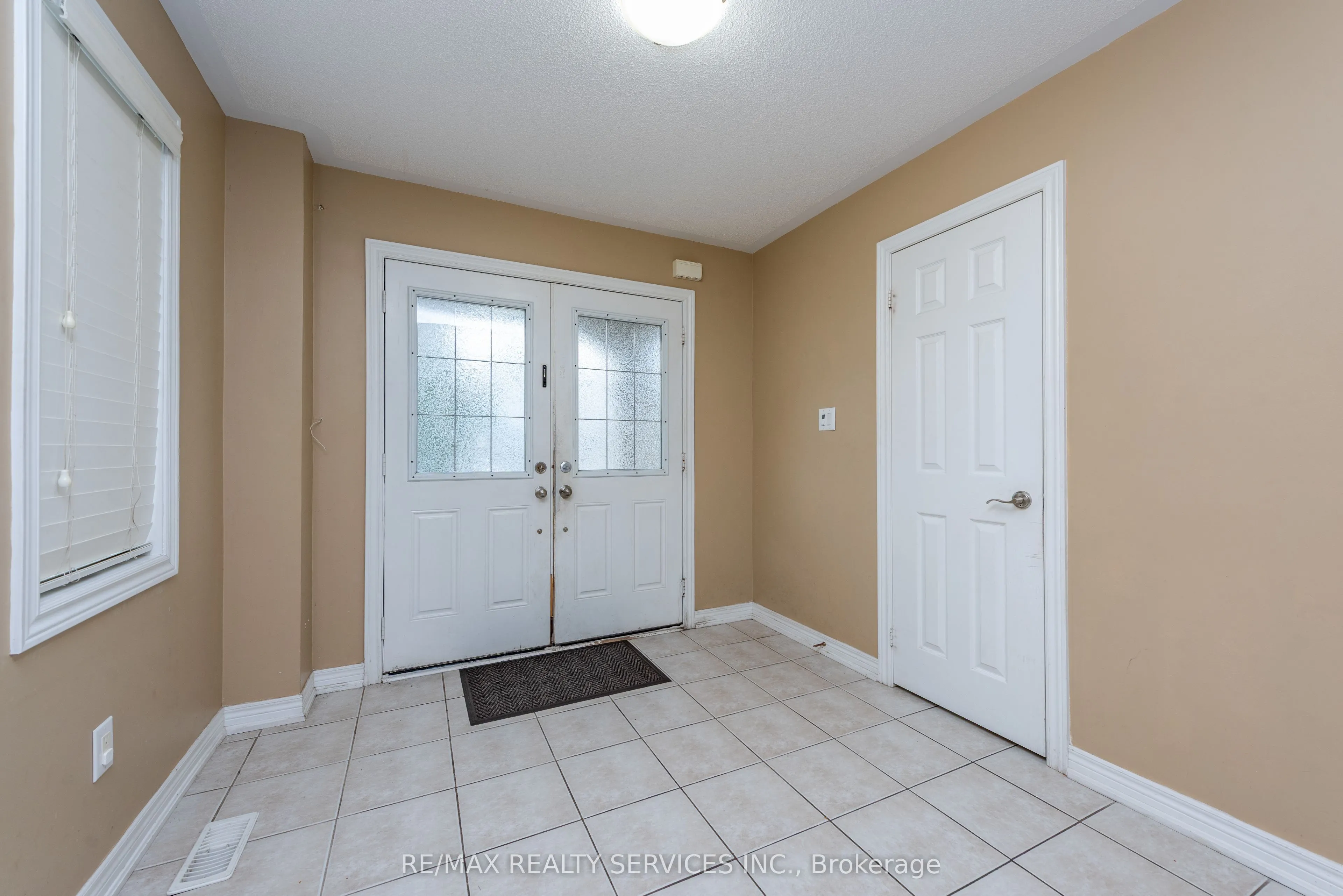 59 Beachville Circle