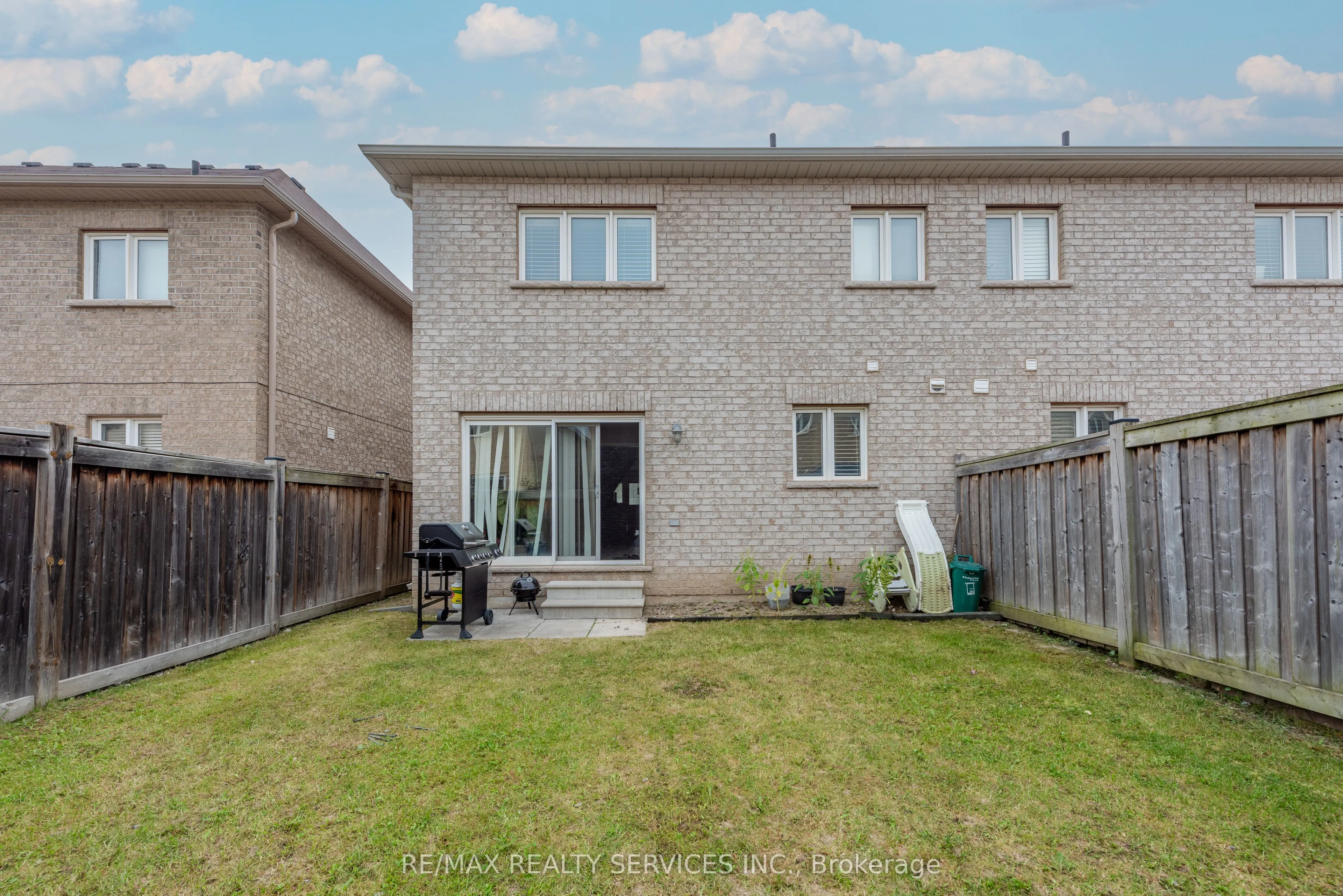 59 Beachville Circle