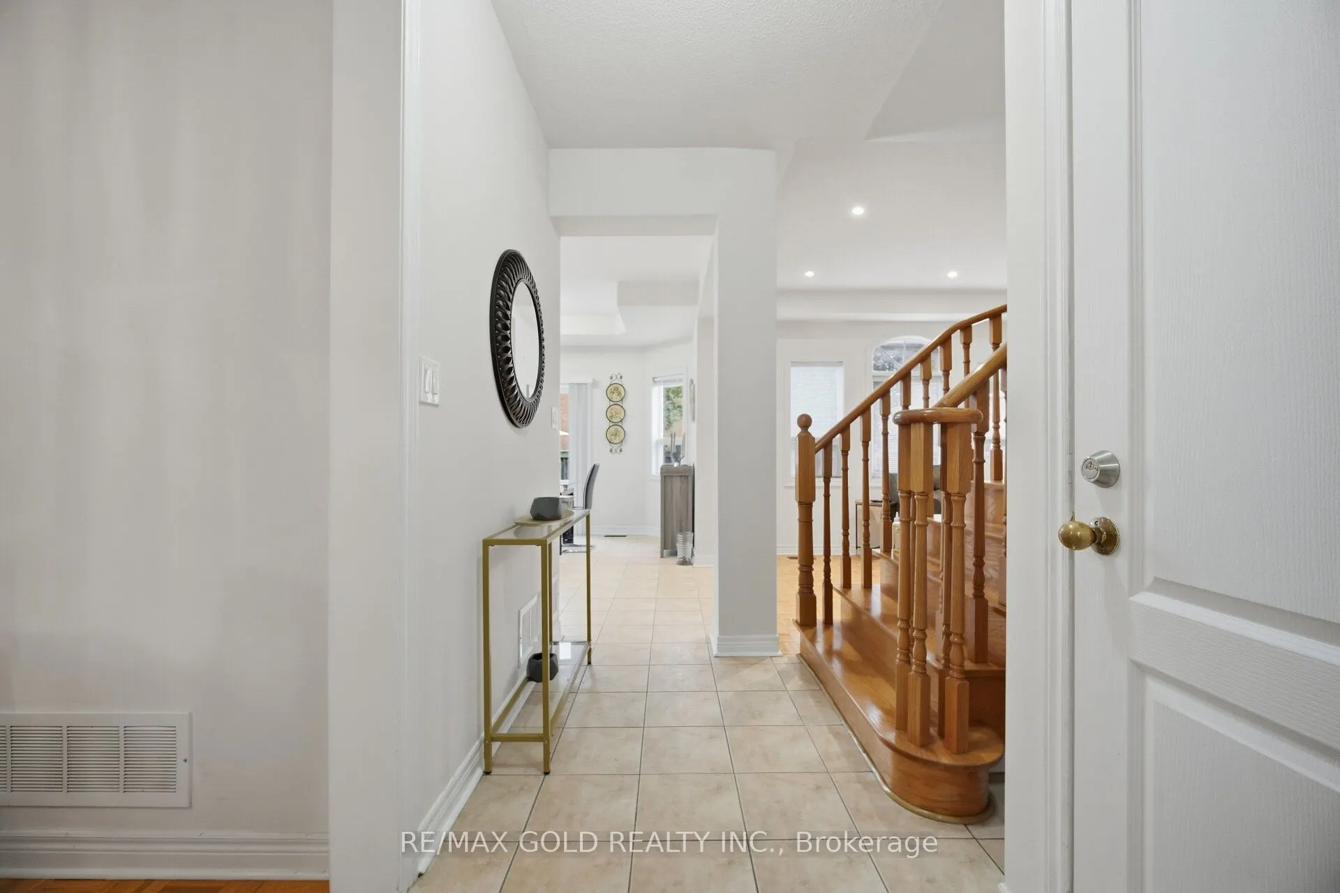 10 Sir Jacobs Crescent