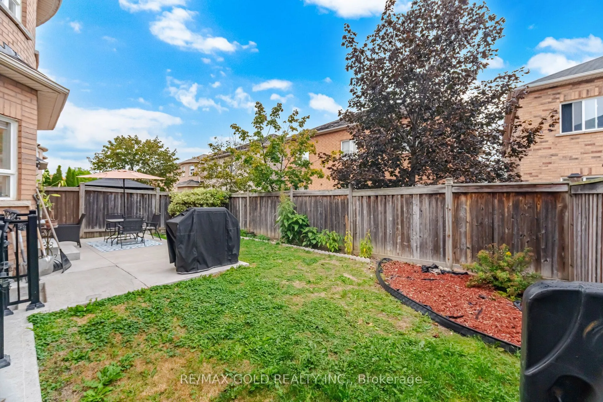 10 Sir Jacobs Crescent