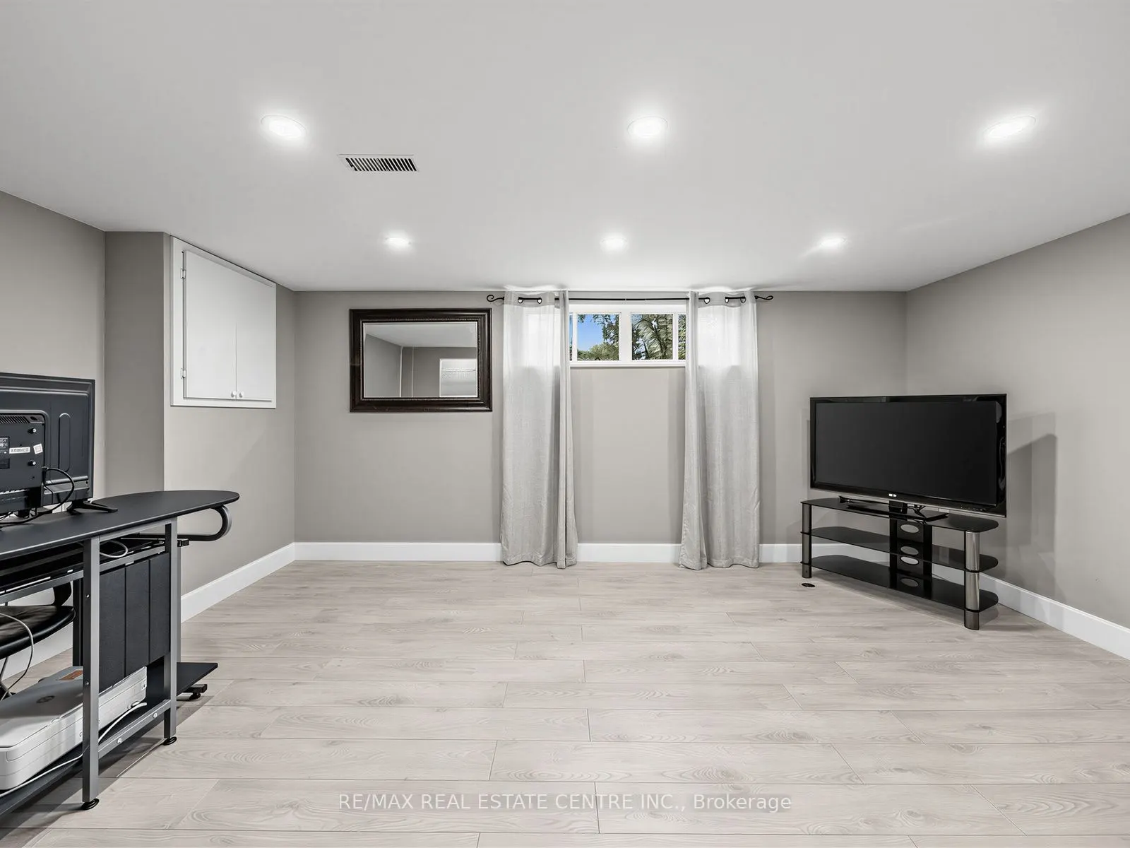 2475 Brookhurst Road