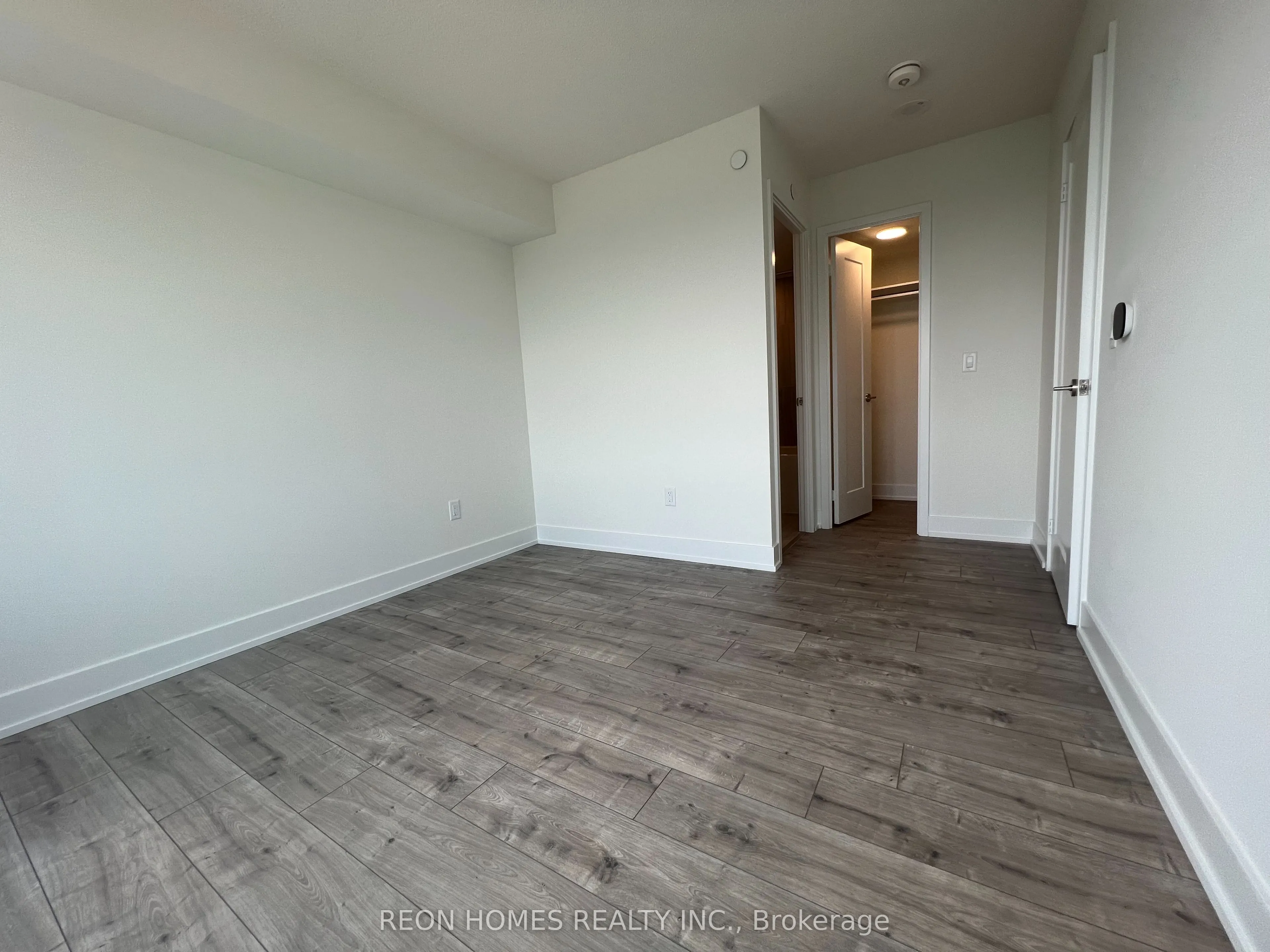 10 Eva Road #1506
