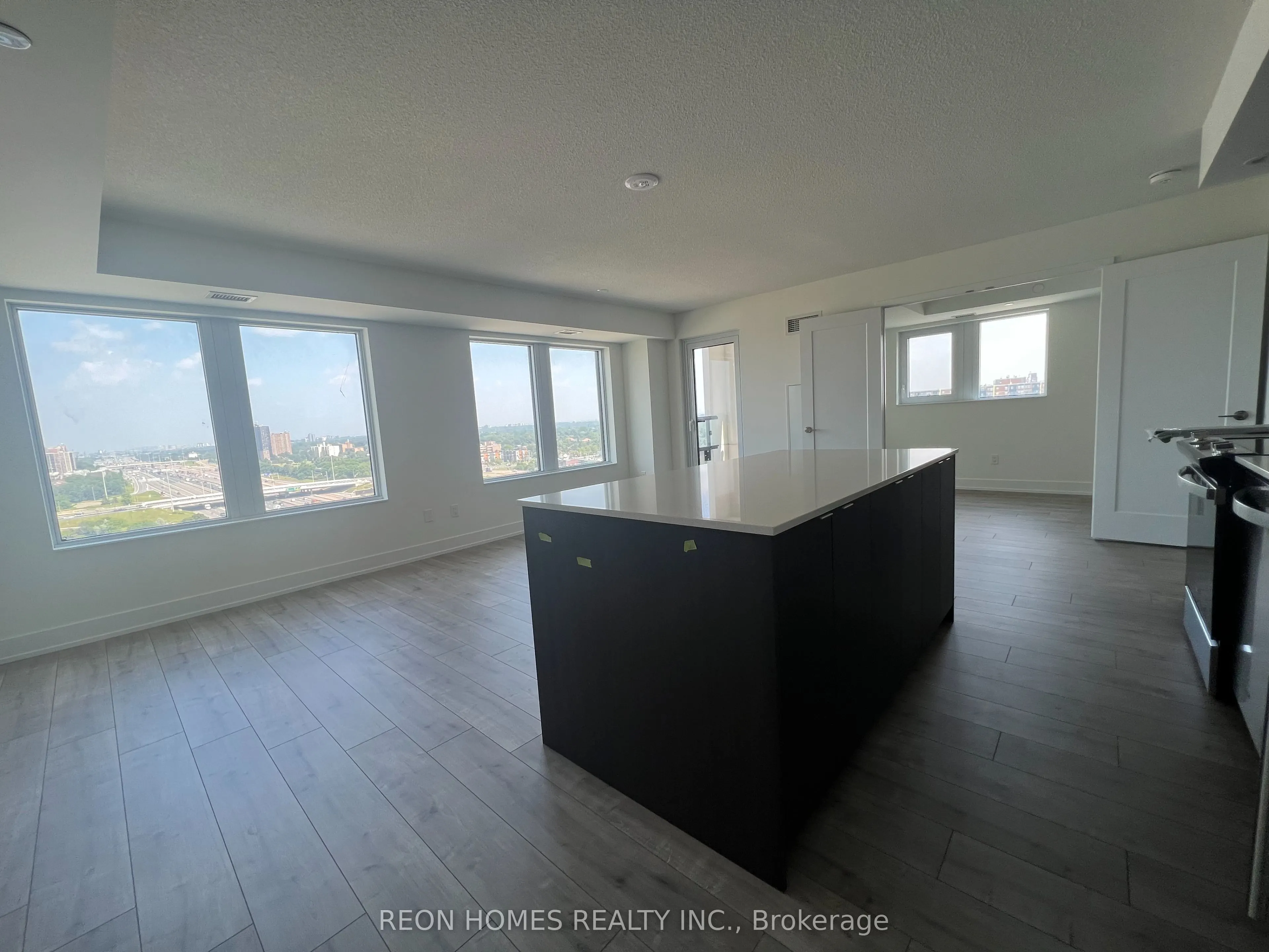 10 Eva Road #1506