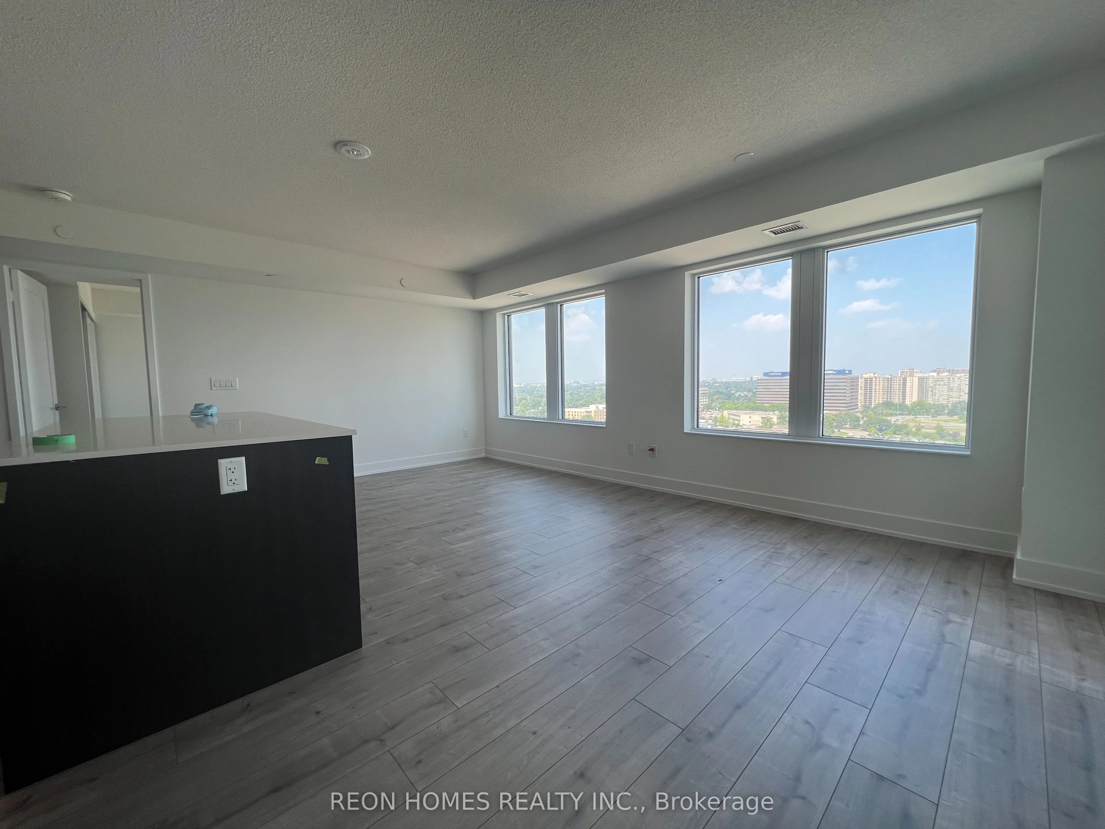 10 Eva Road #1506