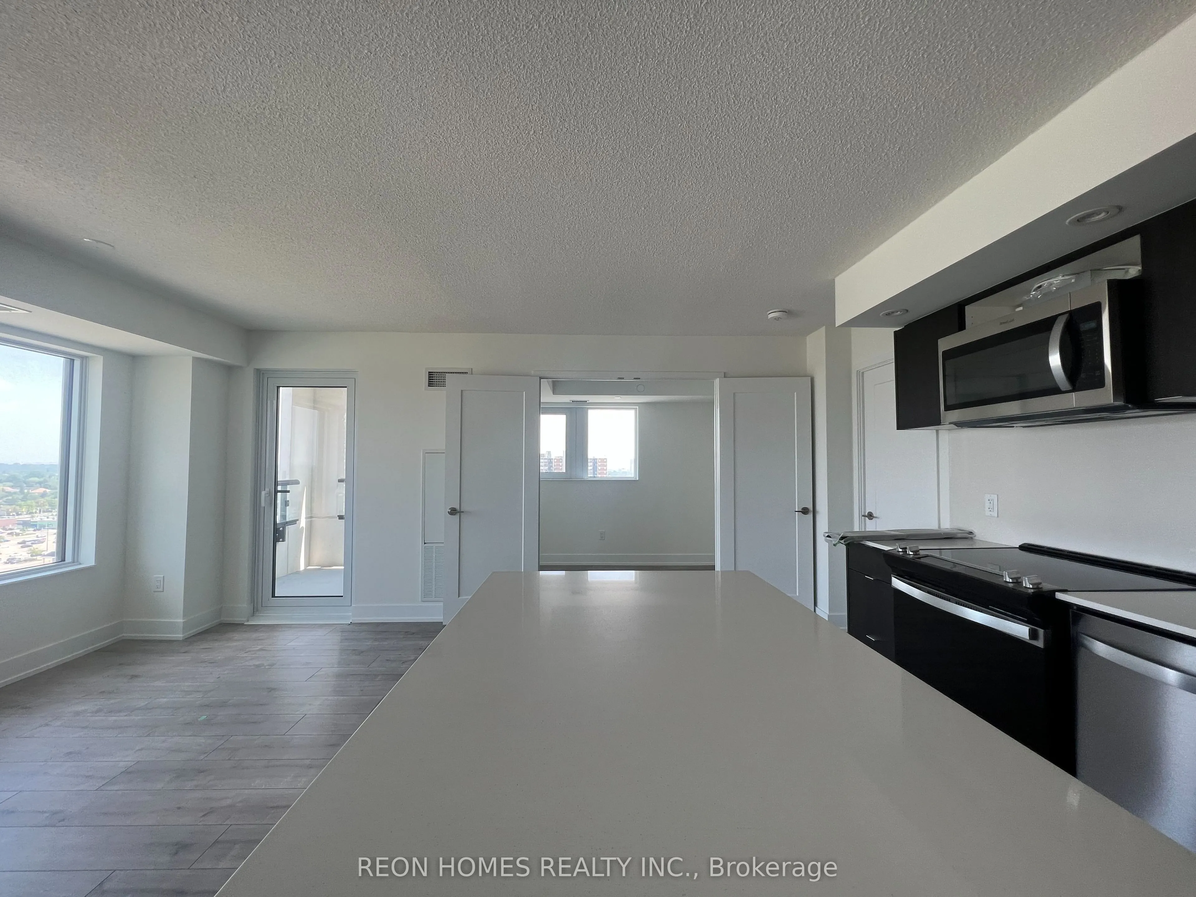 10 Eva Road #1506