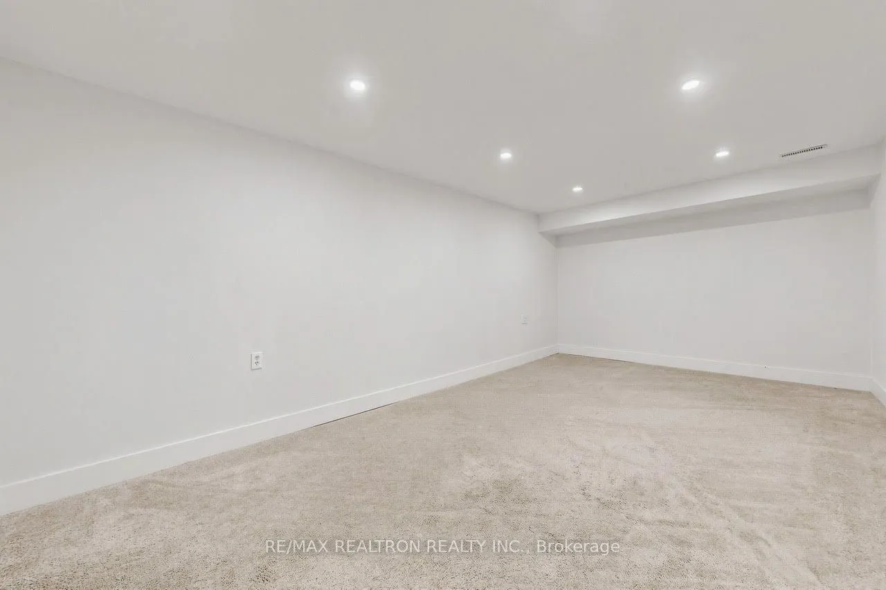 1120 Potters Wheel Crescent