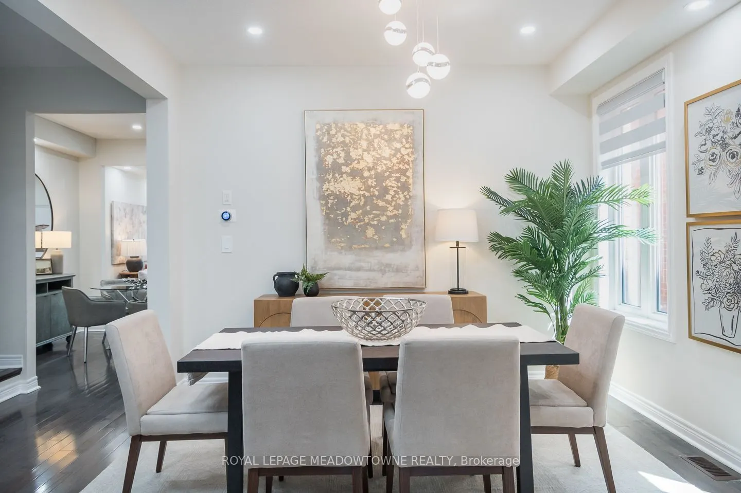 1079 Job Crescent