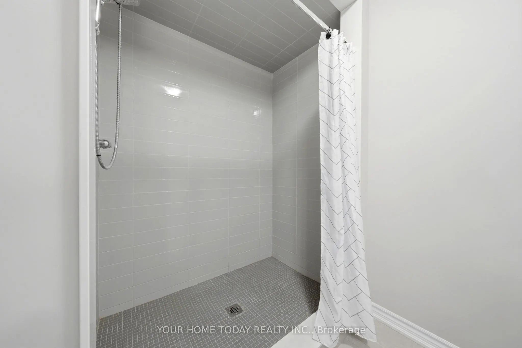 25 Braida Lane #13