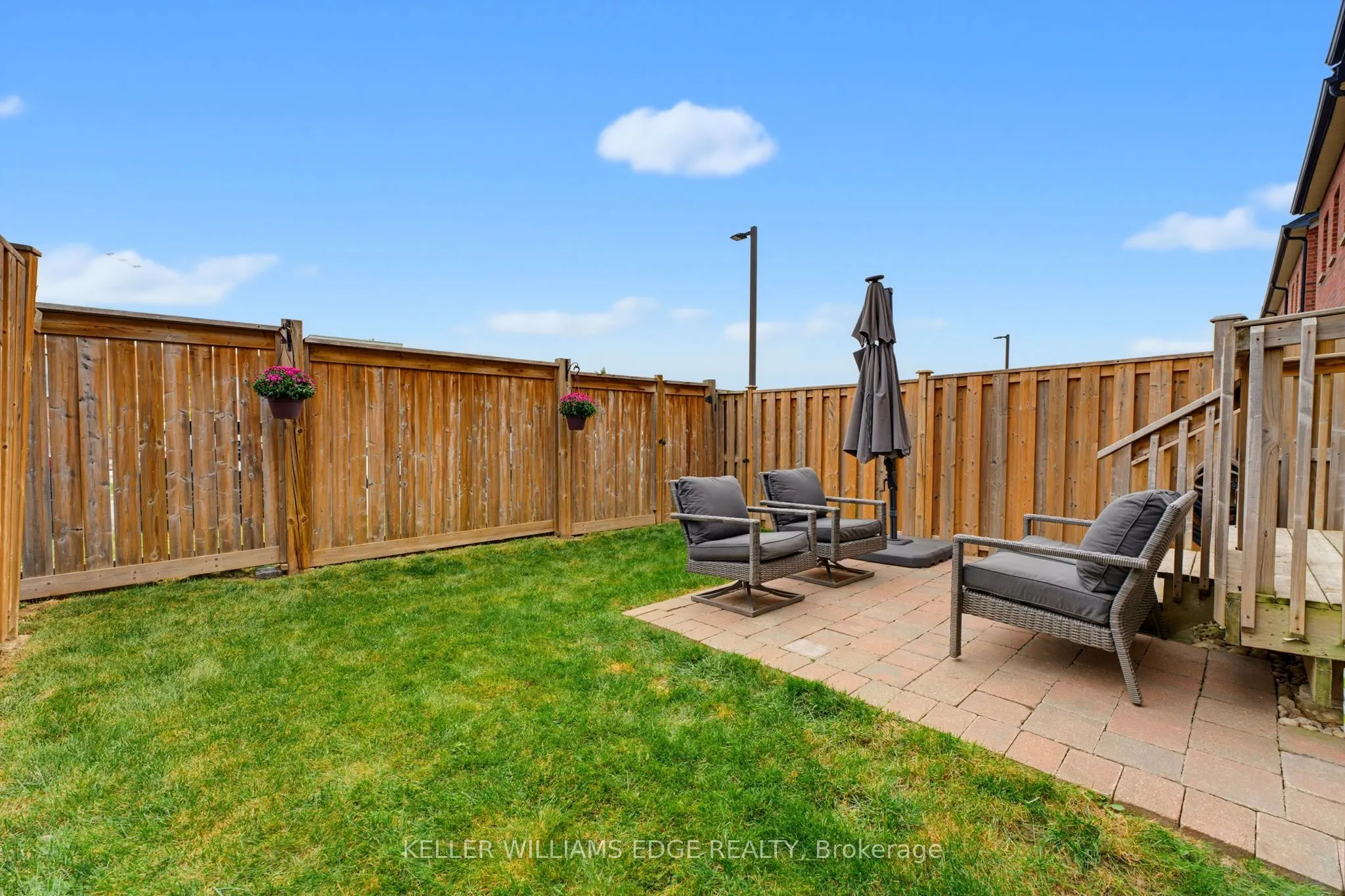 739 Banks Crescent