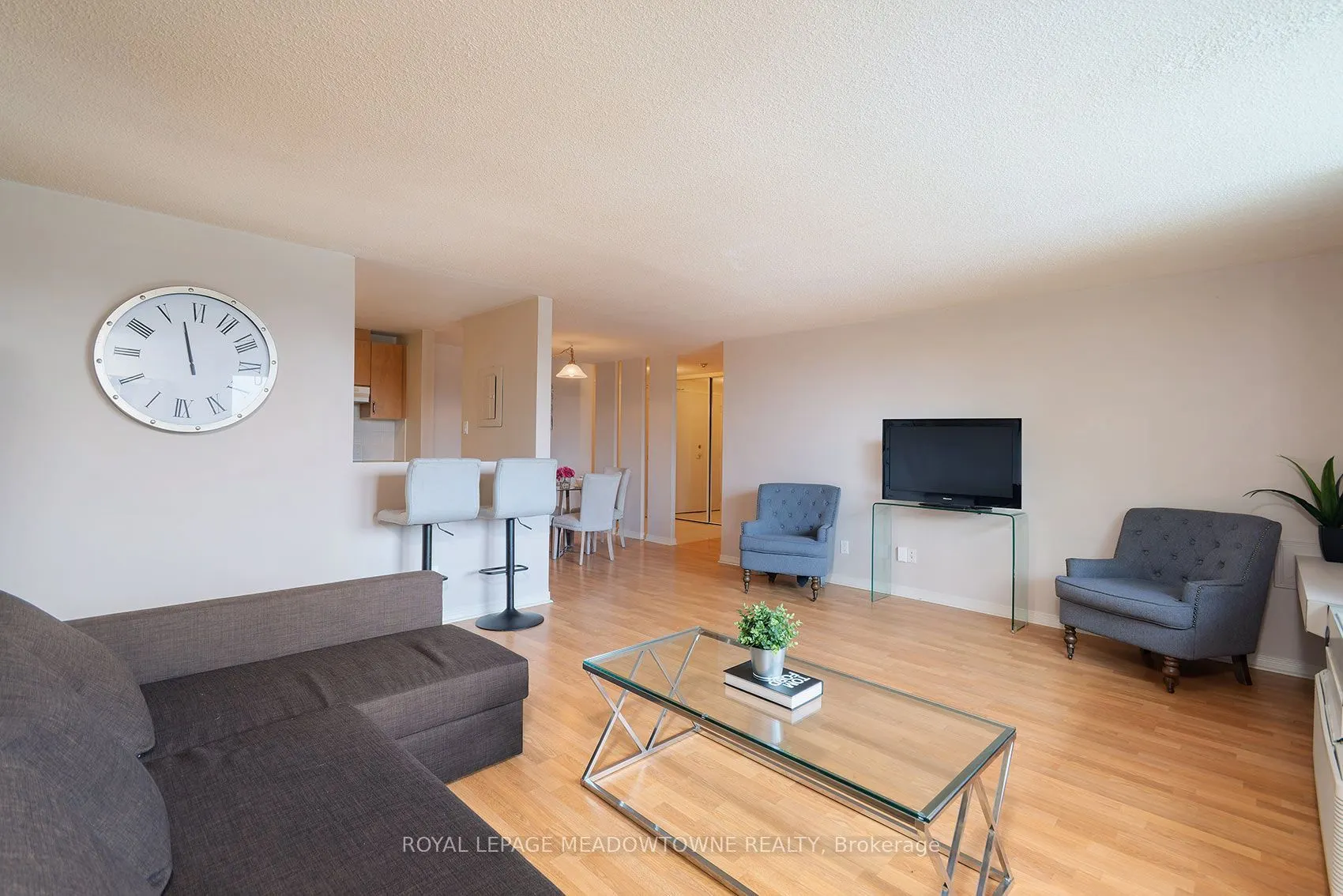 6720 Glen Erin Drive #206