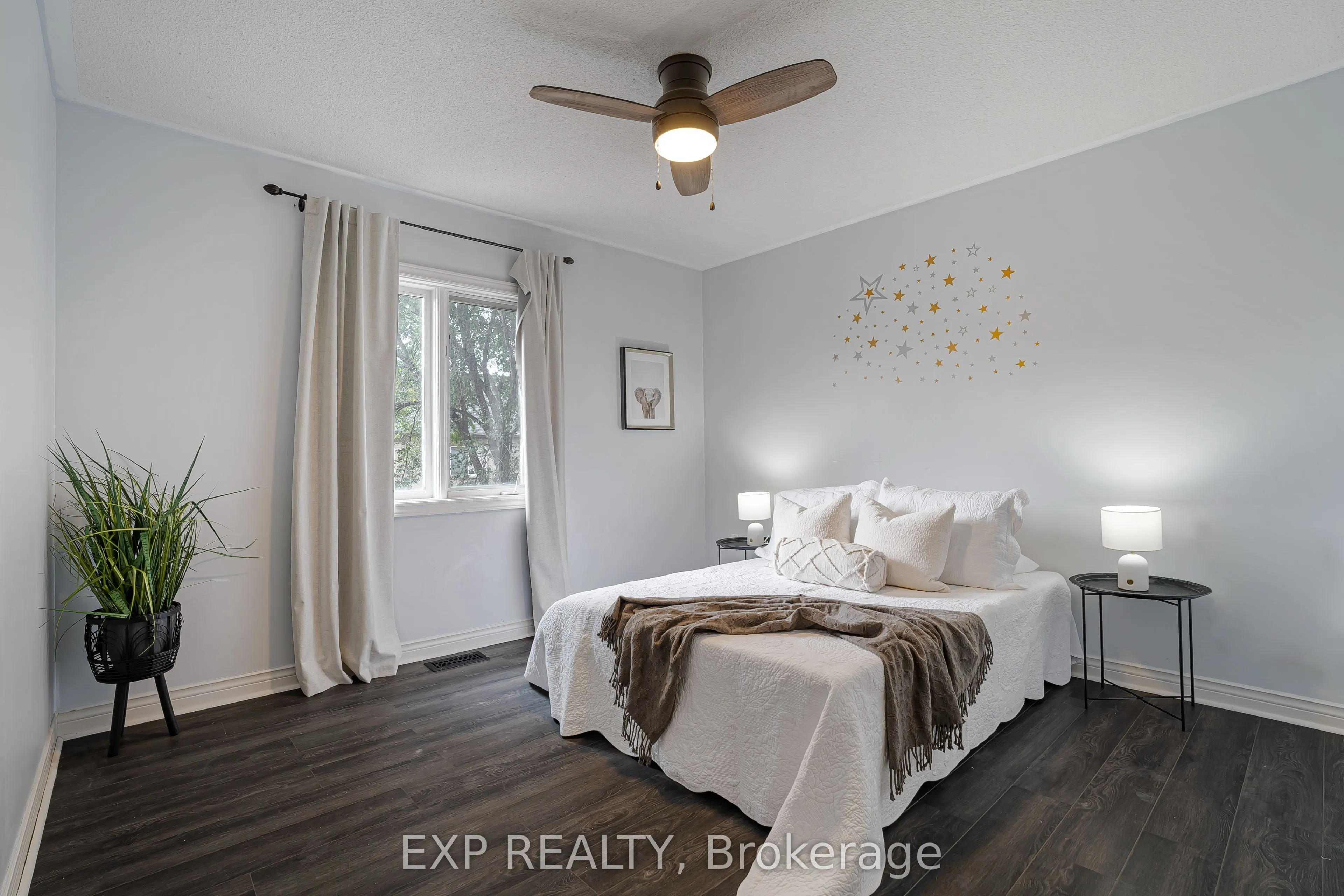65 Pressed Brick Drive