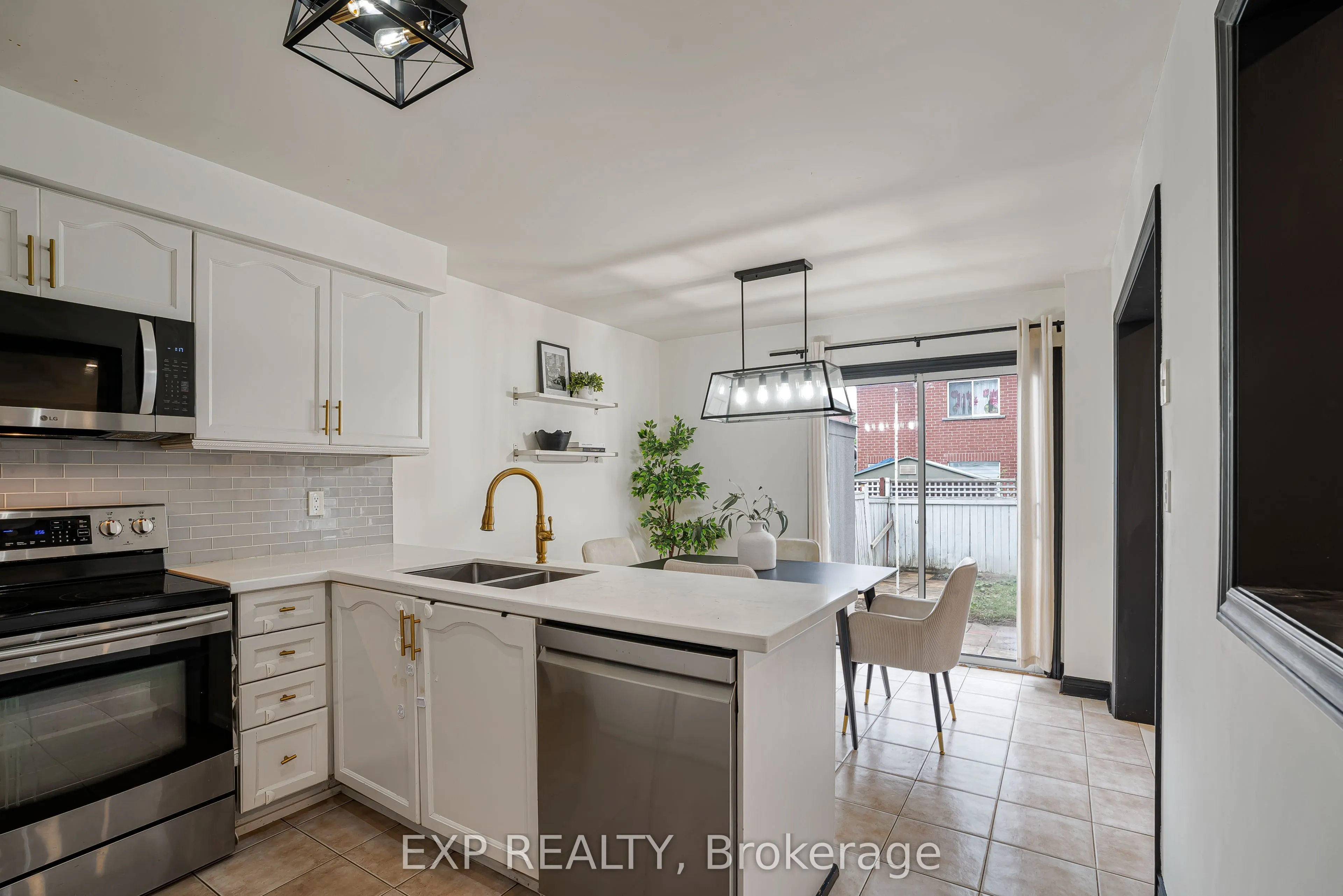65 Pressed Brick Drive