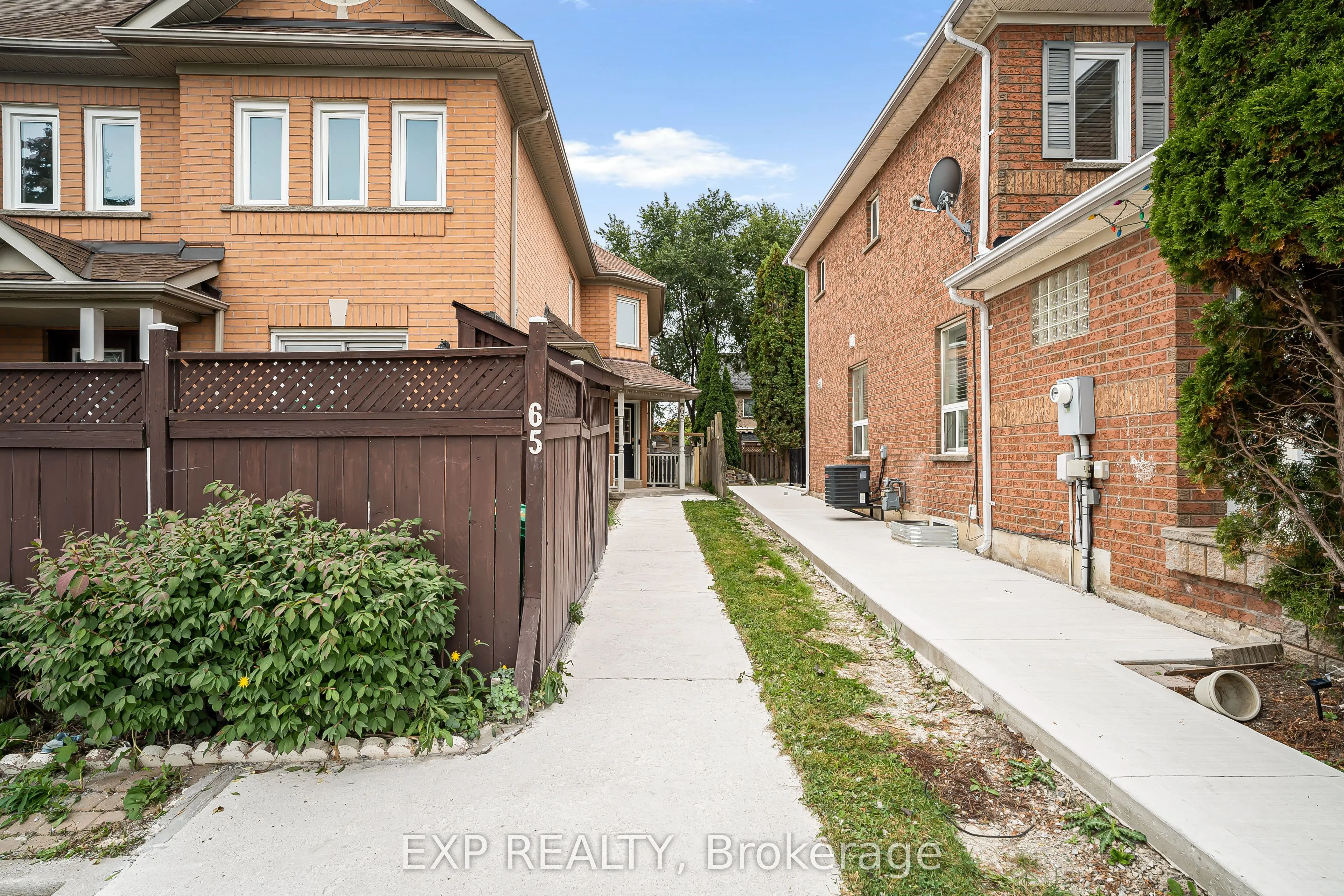 65 Pressed Brick Drive