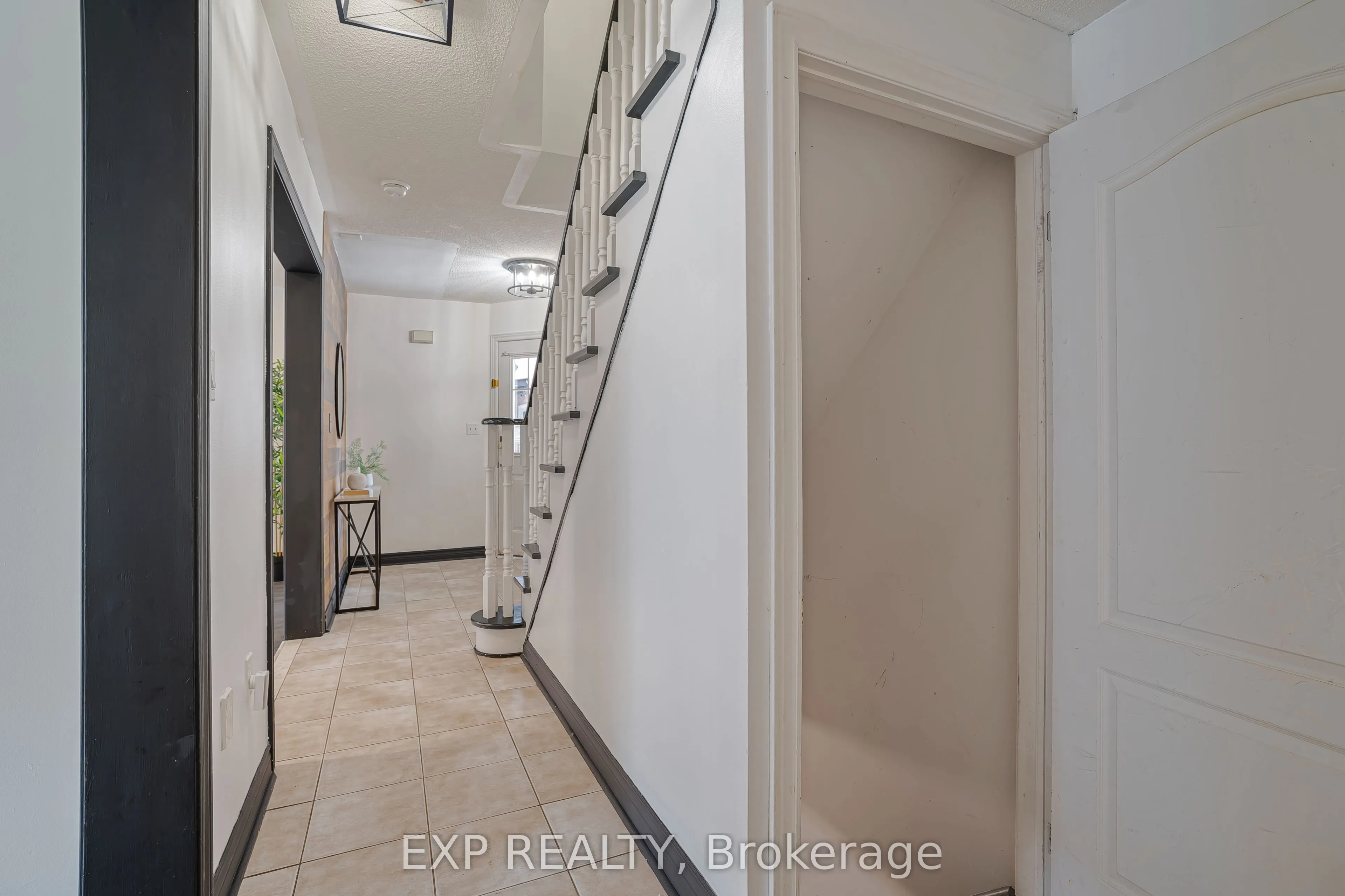 65 Pressed Brick Drive