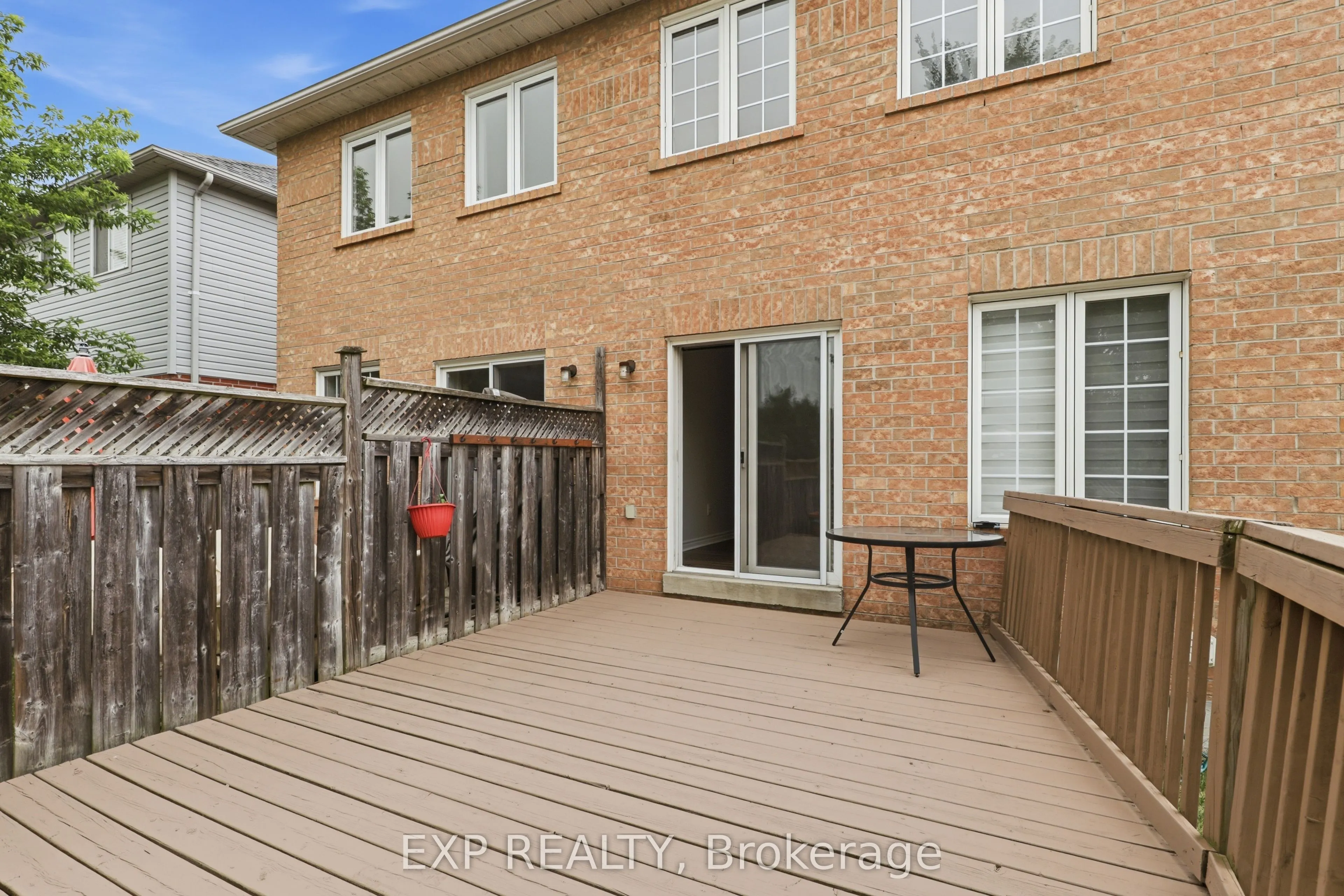 1015 Borden Lane
