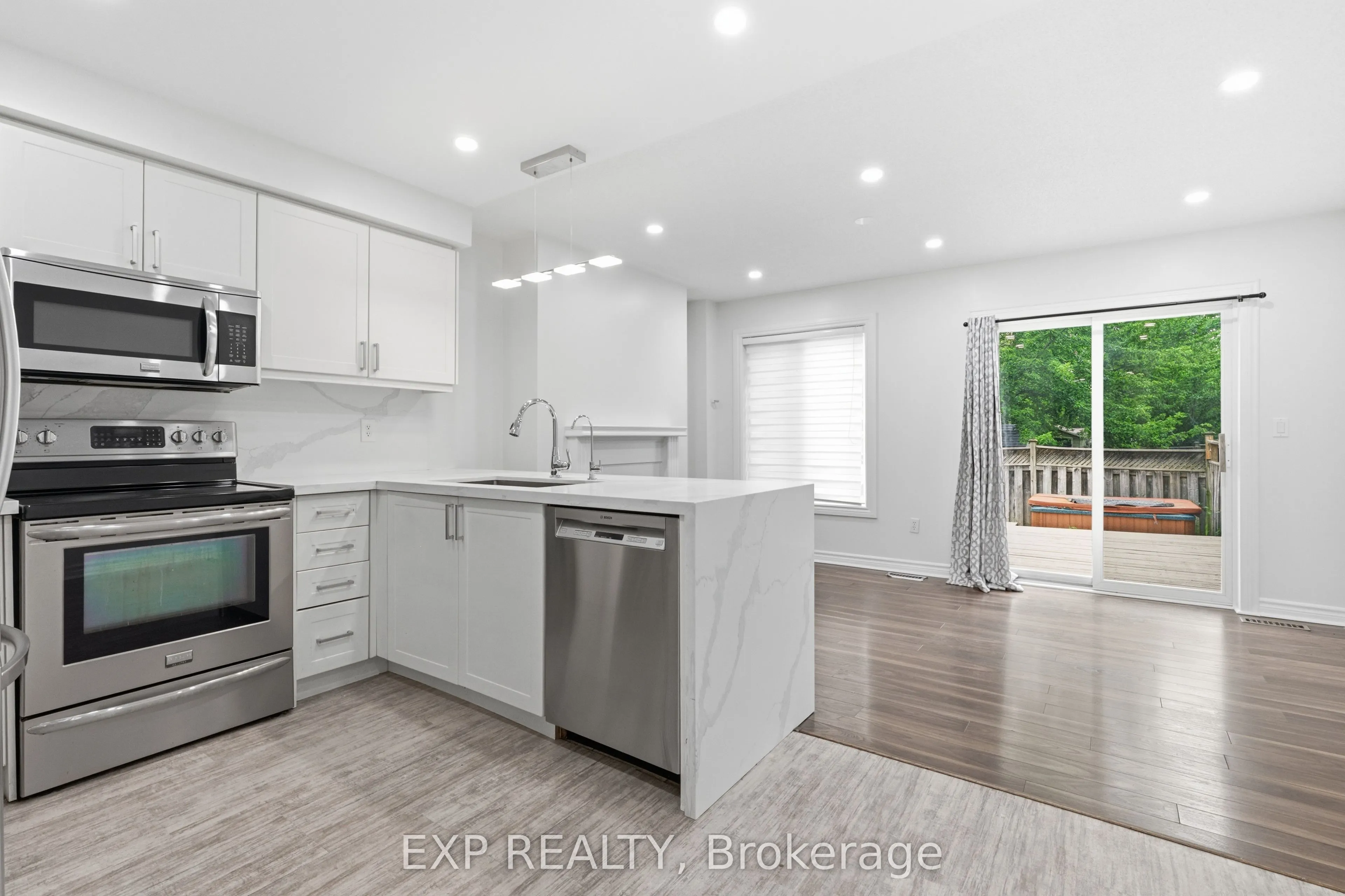 1015 Borden Lane