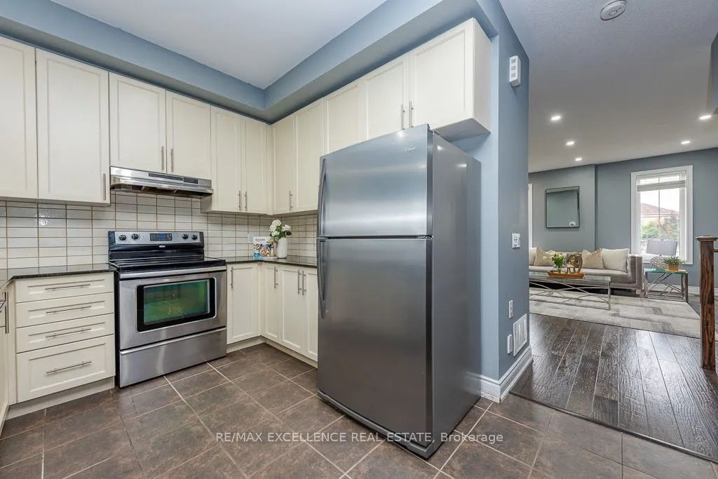 110 Cedar Lake Crescent #84