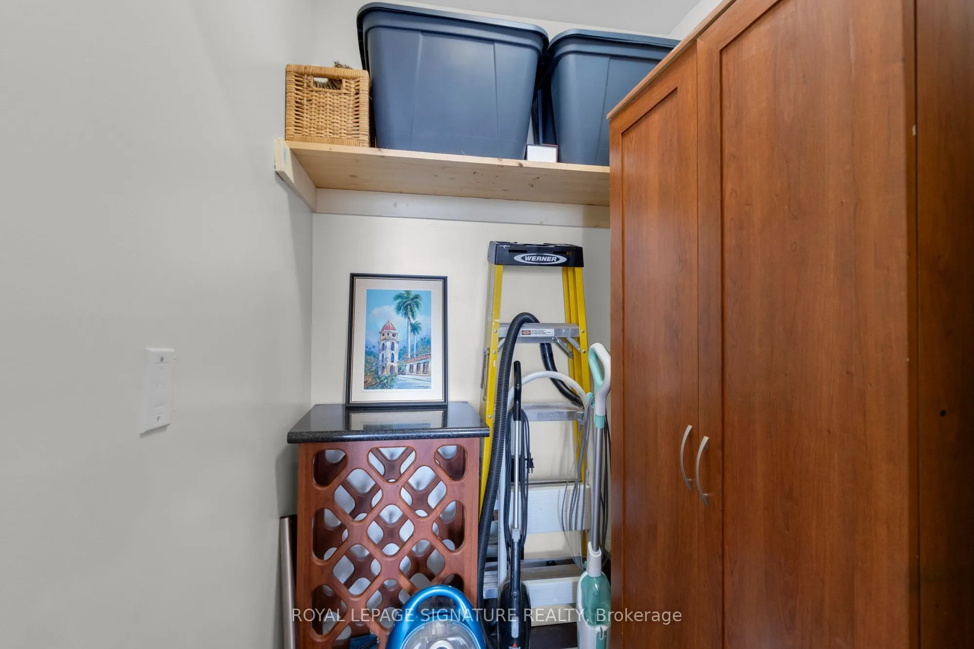 25 Kensington Road #1908
