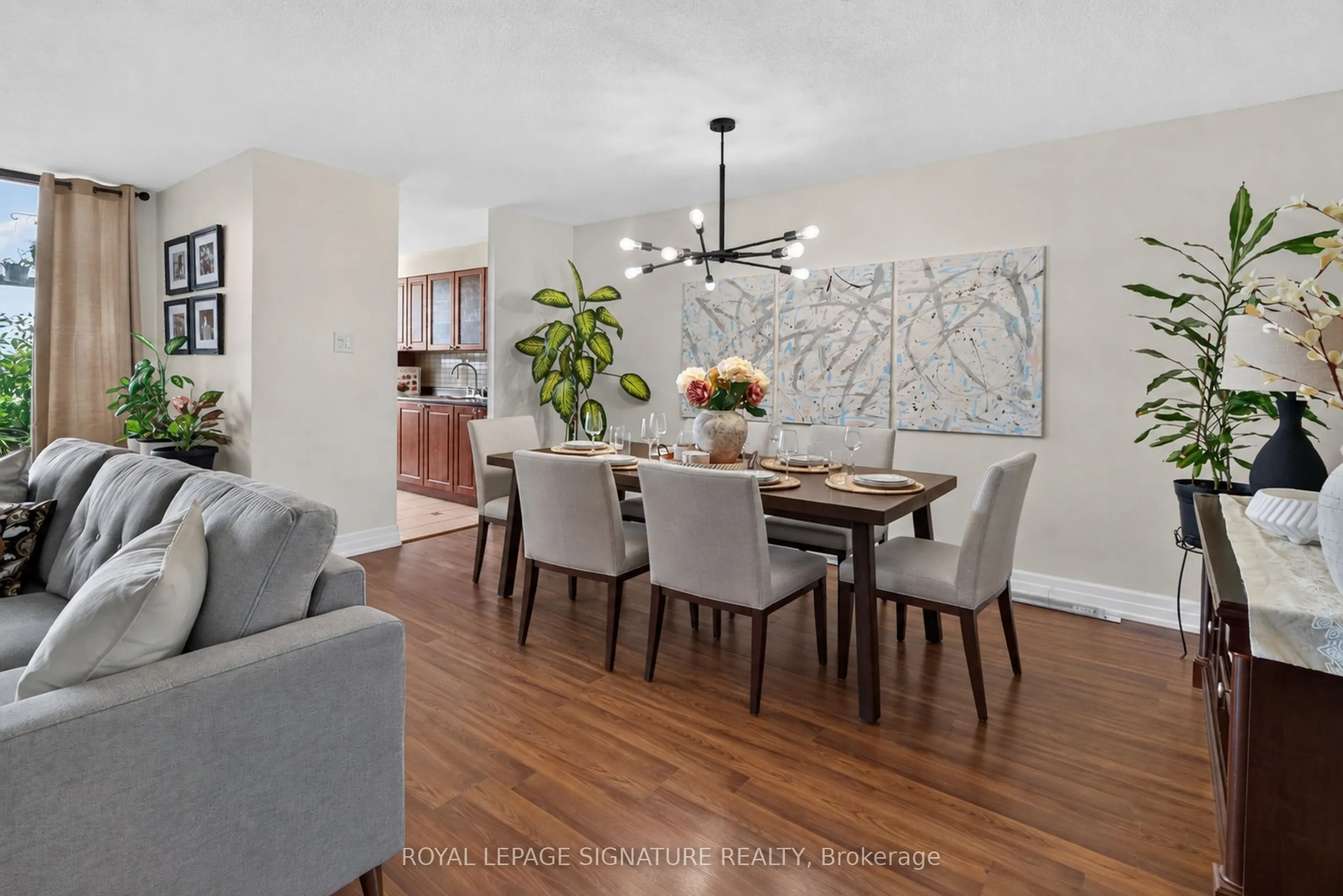 25 Kensington Road #1908