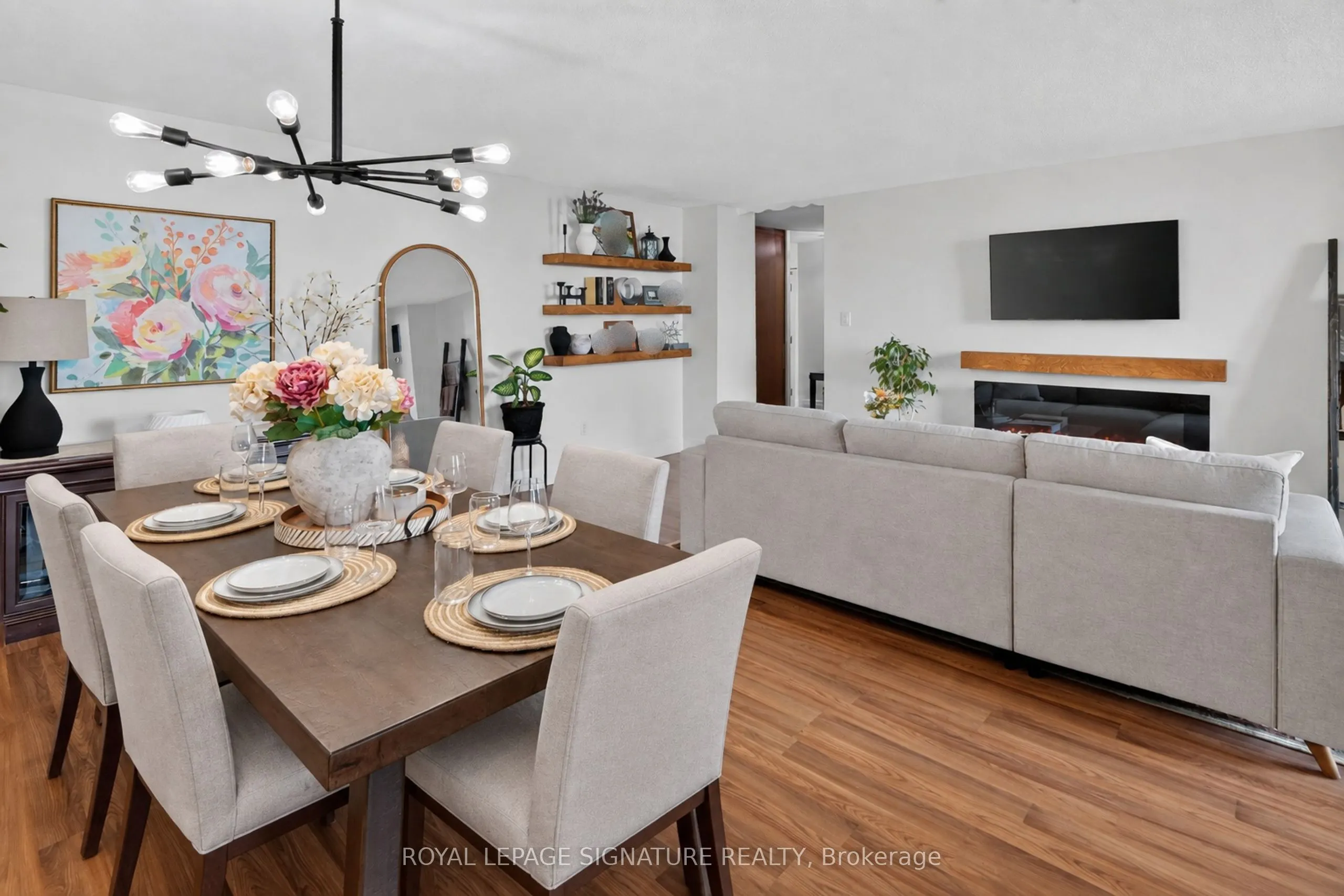 25 Kensington Road #1908
