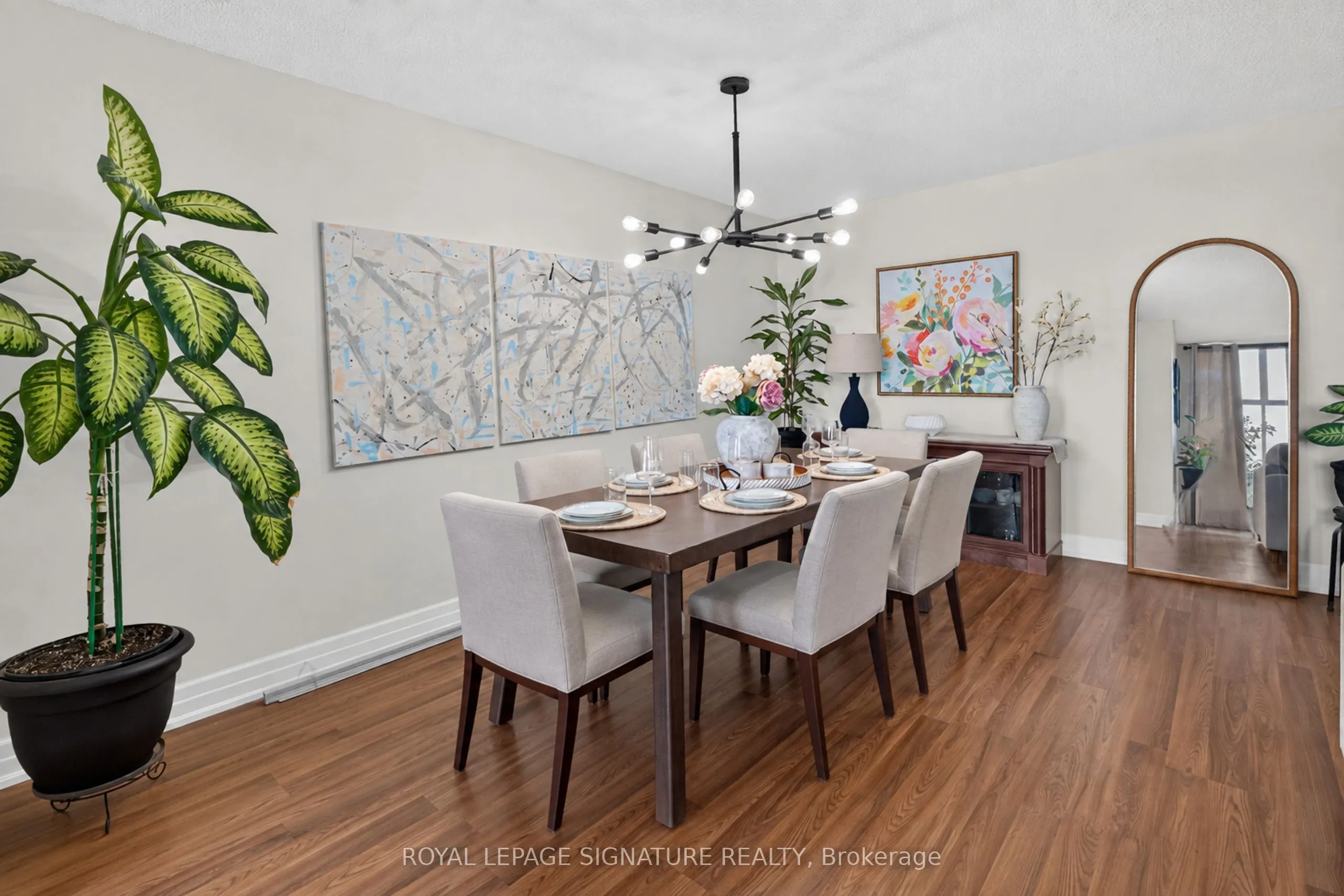 25 Kensington Road #1908