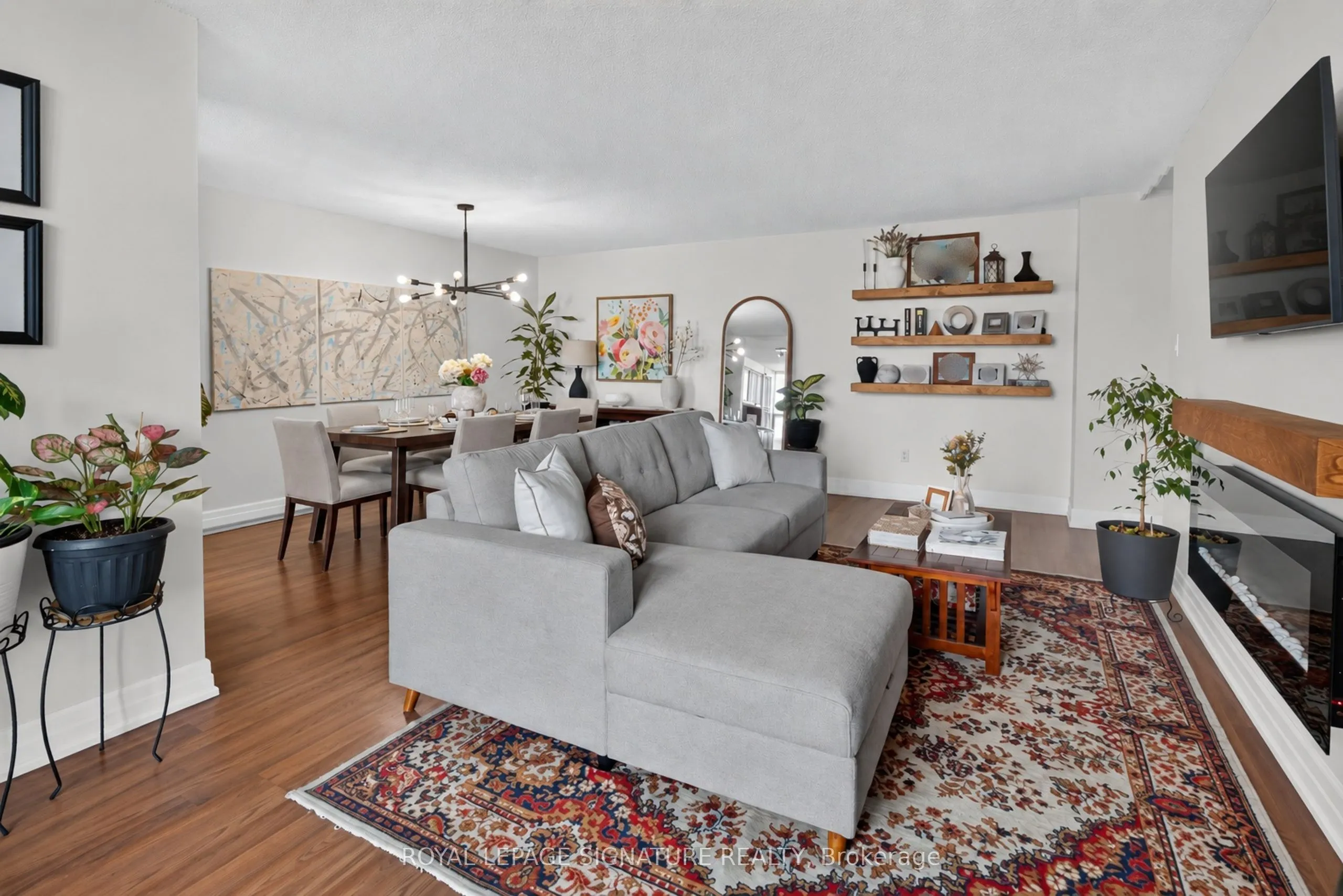 25 Kensington Road #1908