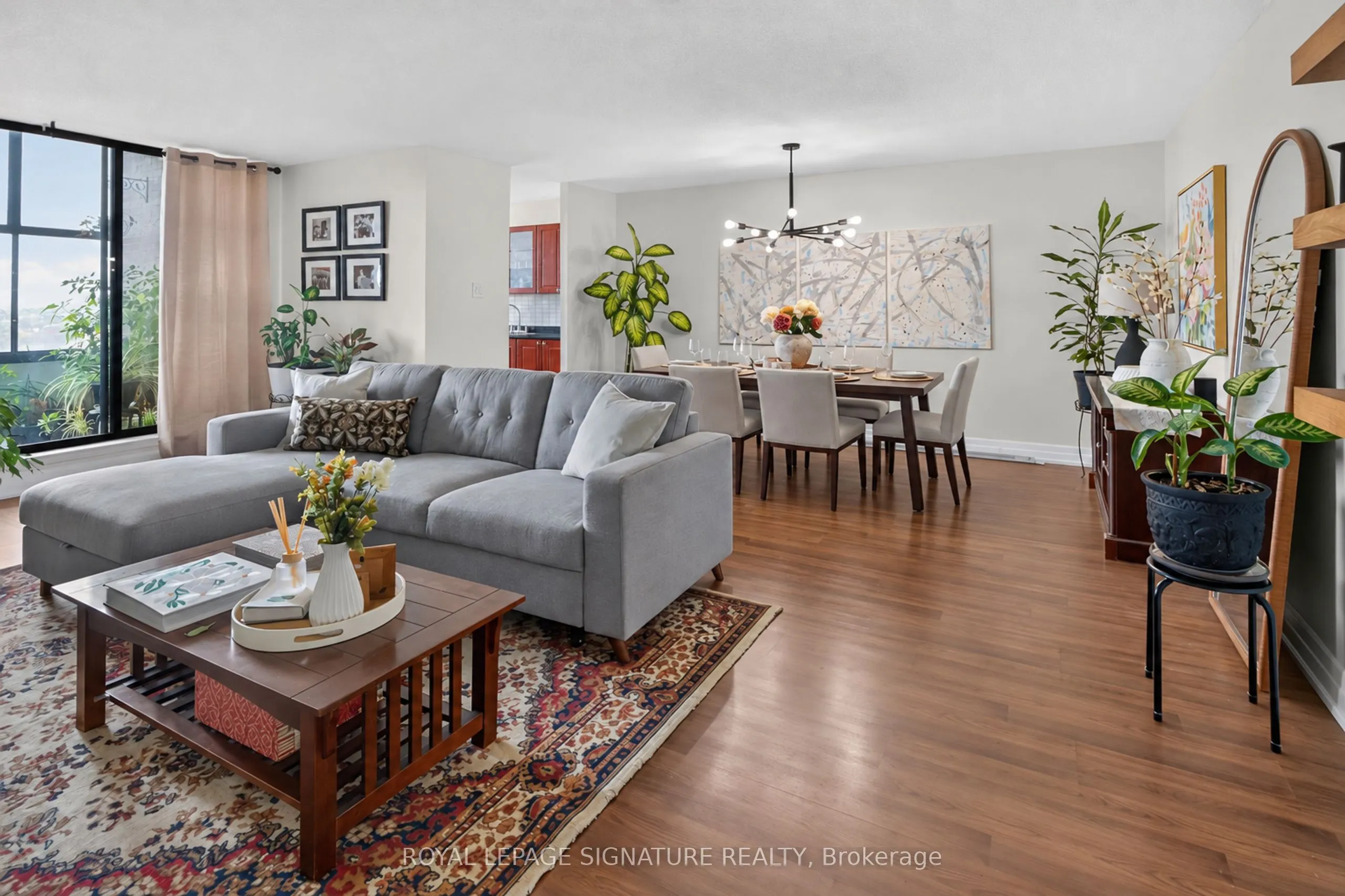 25 Kensington Road #1908