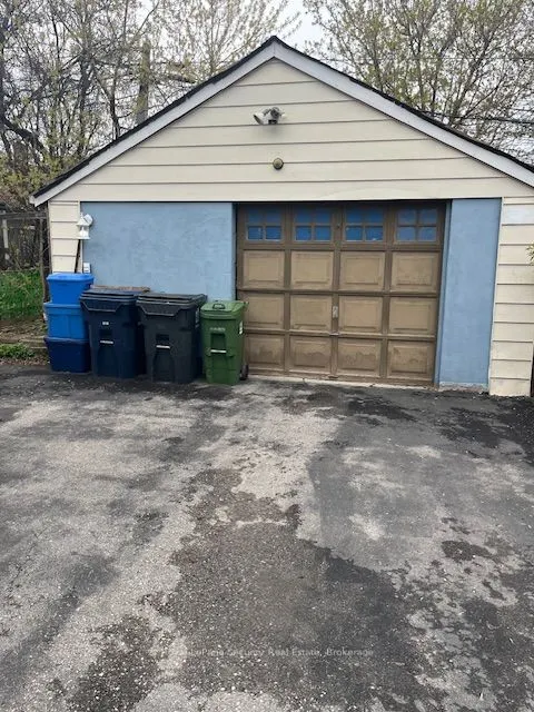 627 Caledonia Road