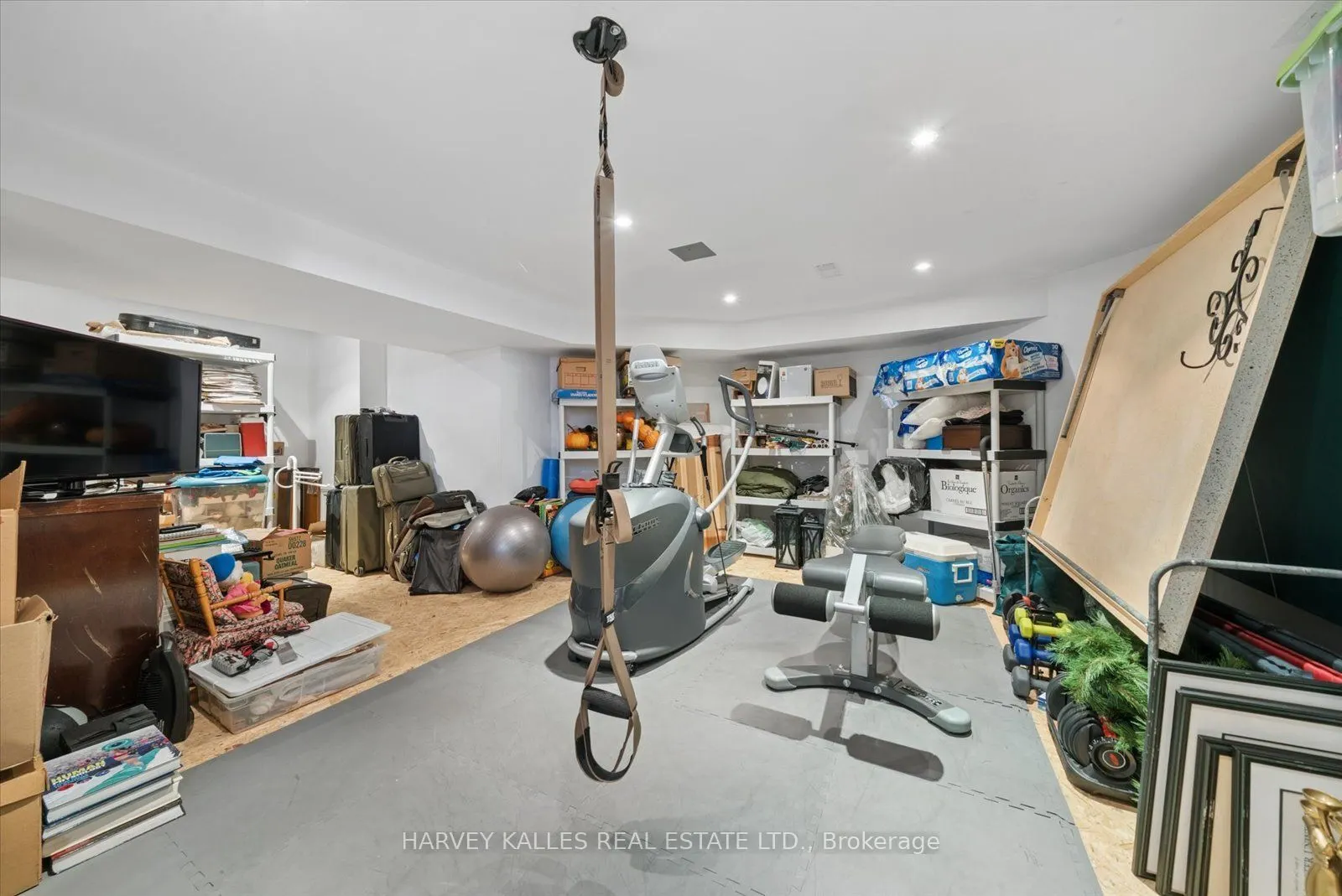 3685 St. Laurent Court