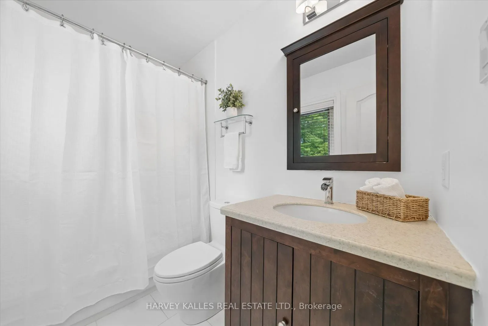 3685 St. Laurent Court