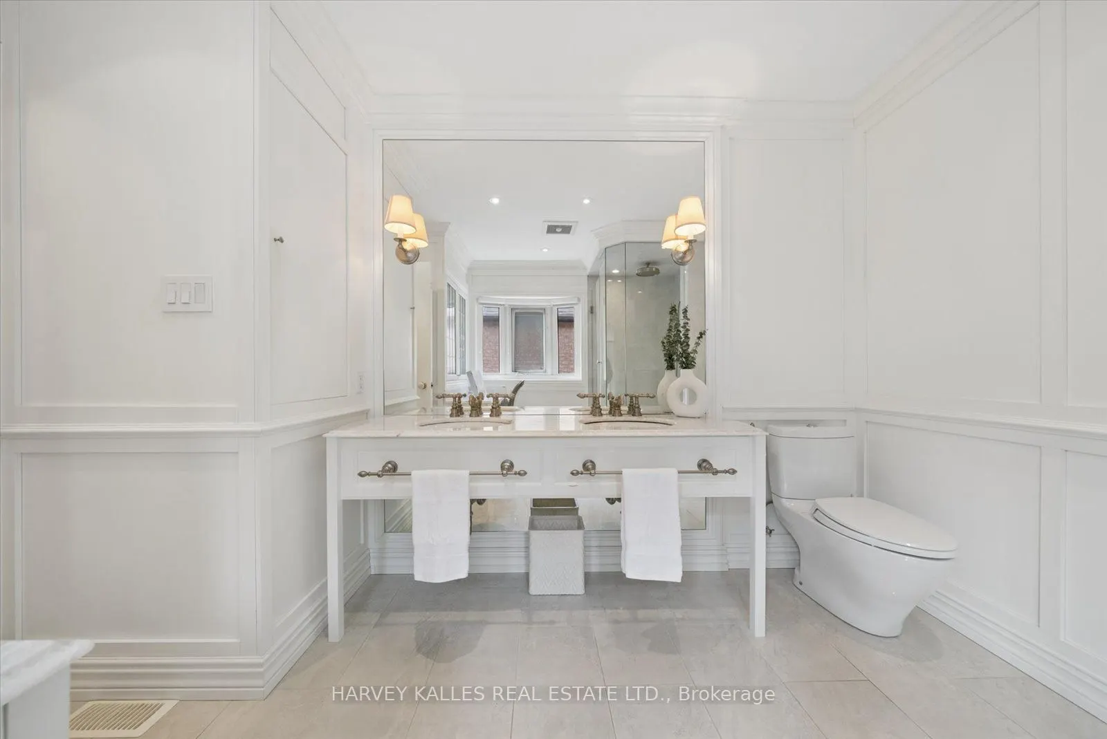 3685 St. Laurent Court