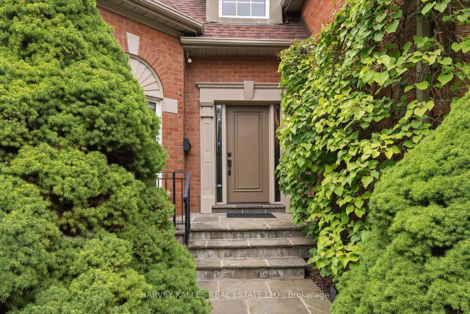 3685 St. Laurent Court