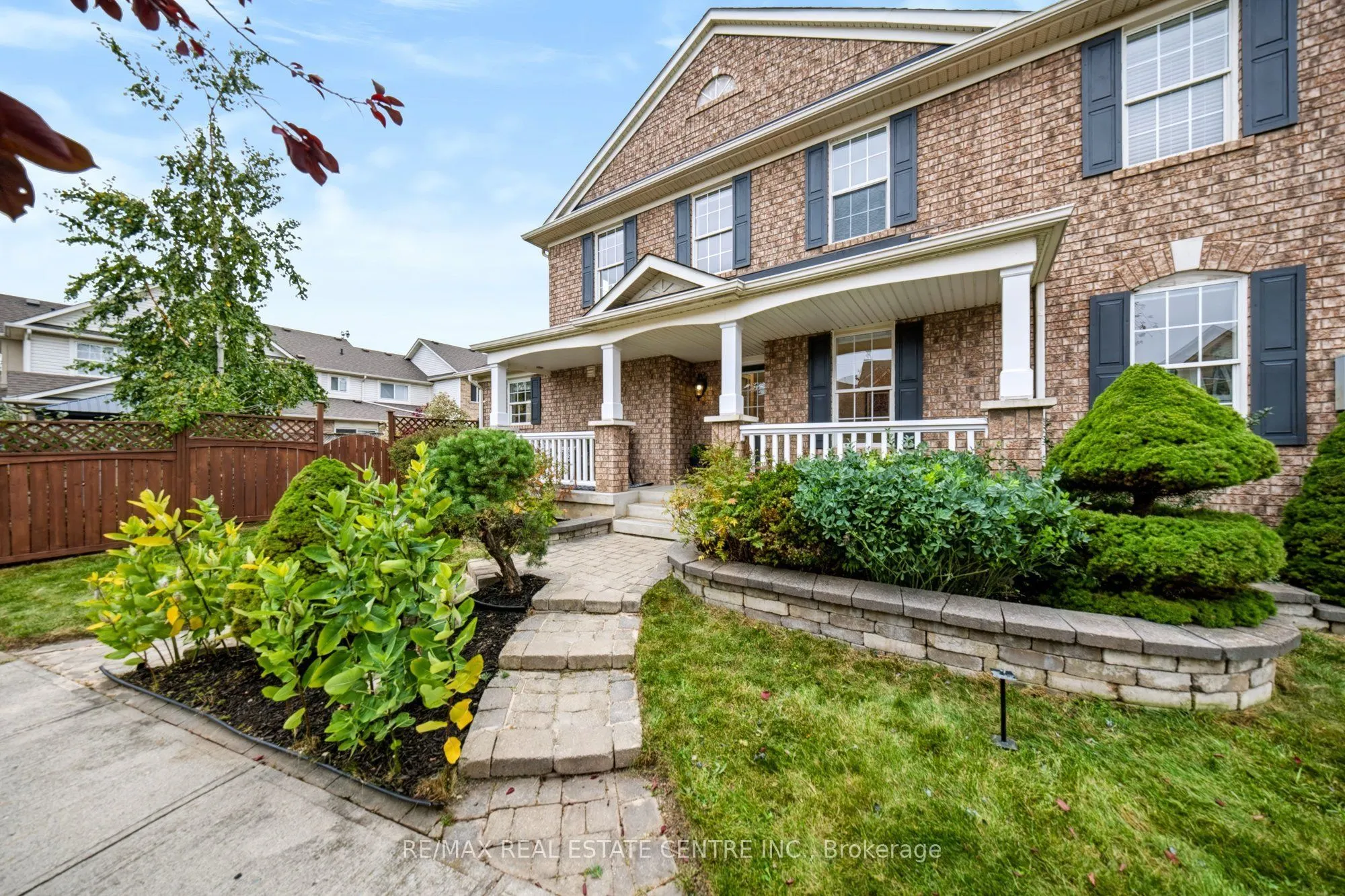 1630 Cartwright Crescent