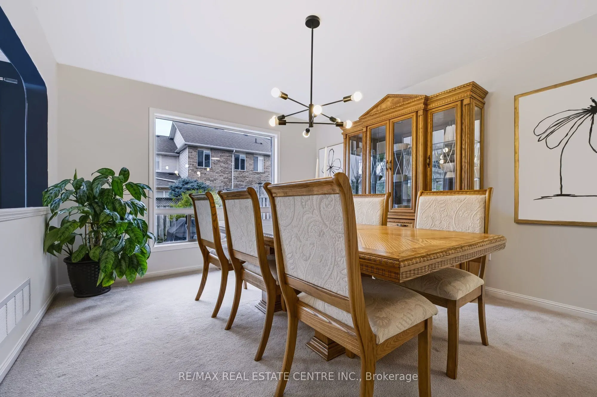 1630 Cartwright Crescent