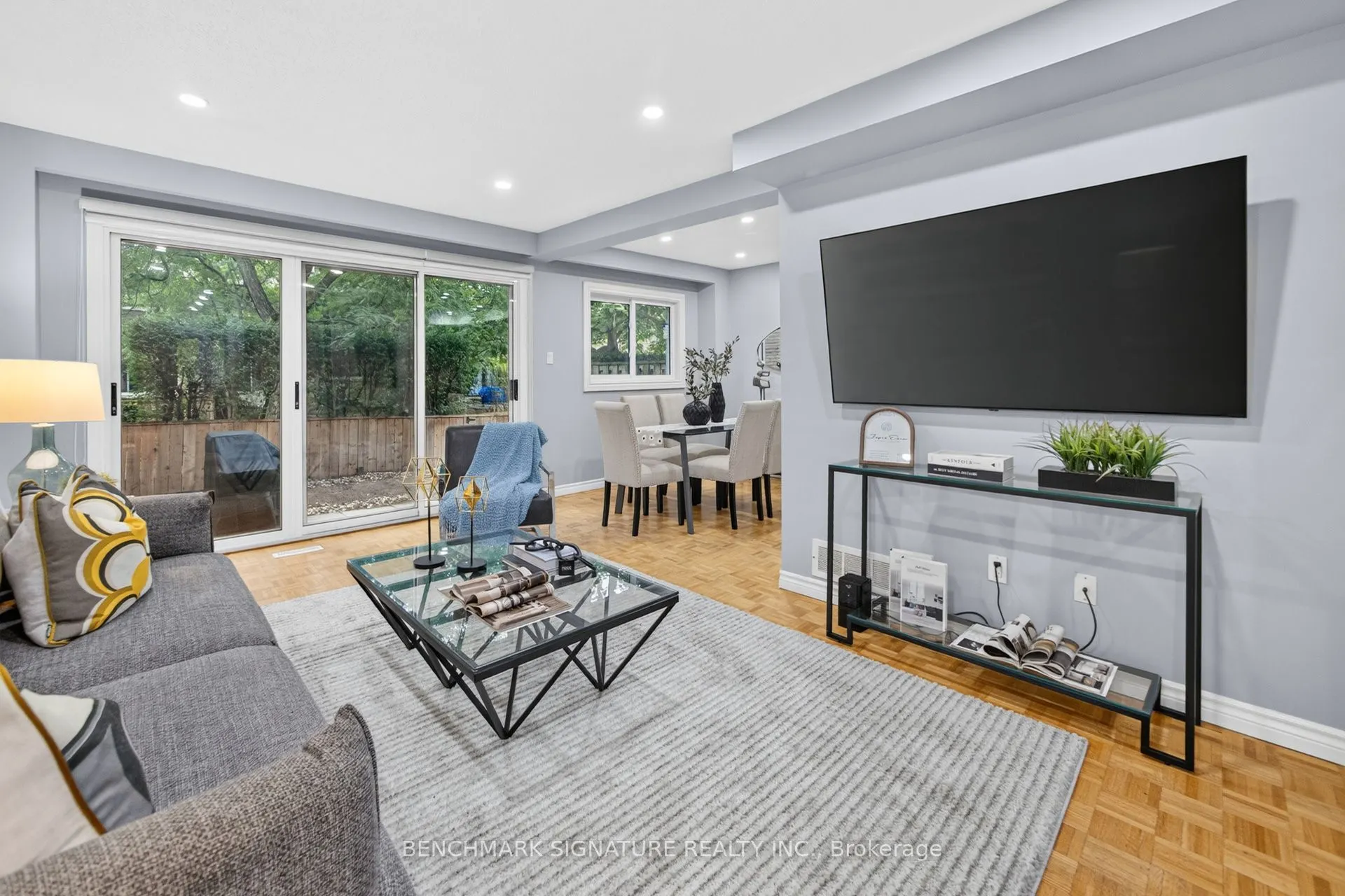 5292 Pinedale Avenue #11