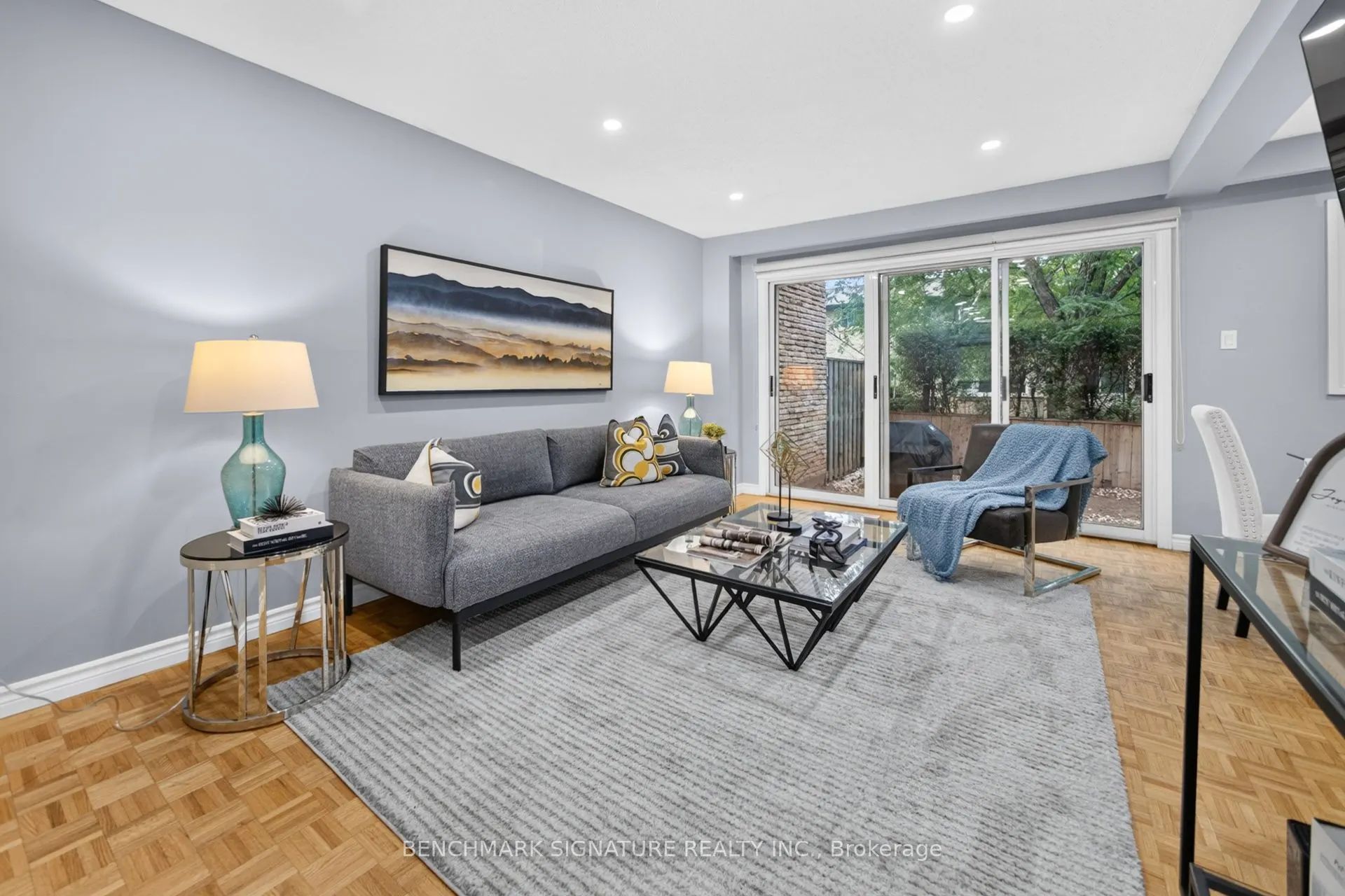 5292 Pinedale Avenue #11
