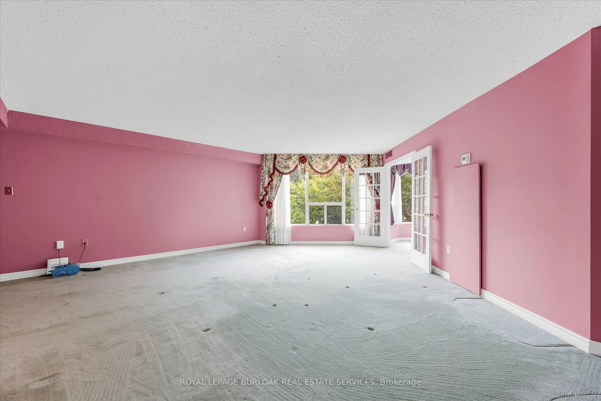 2121 Lakeshore Road #404